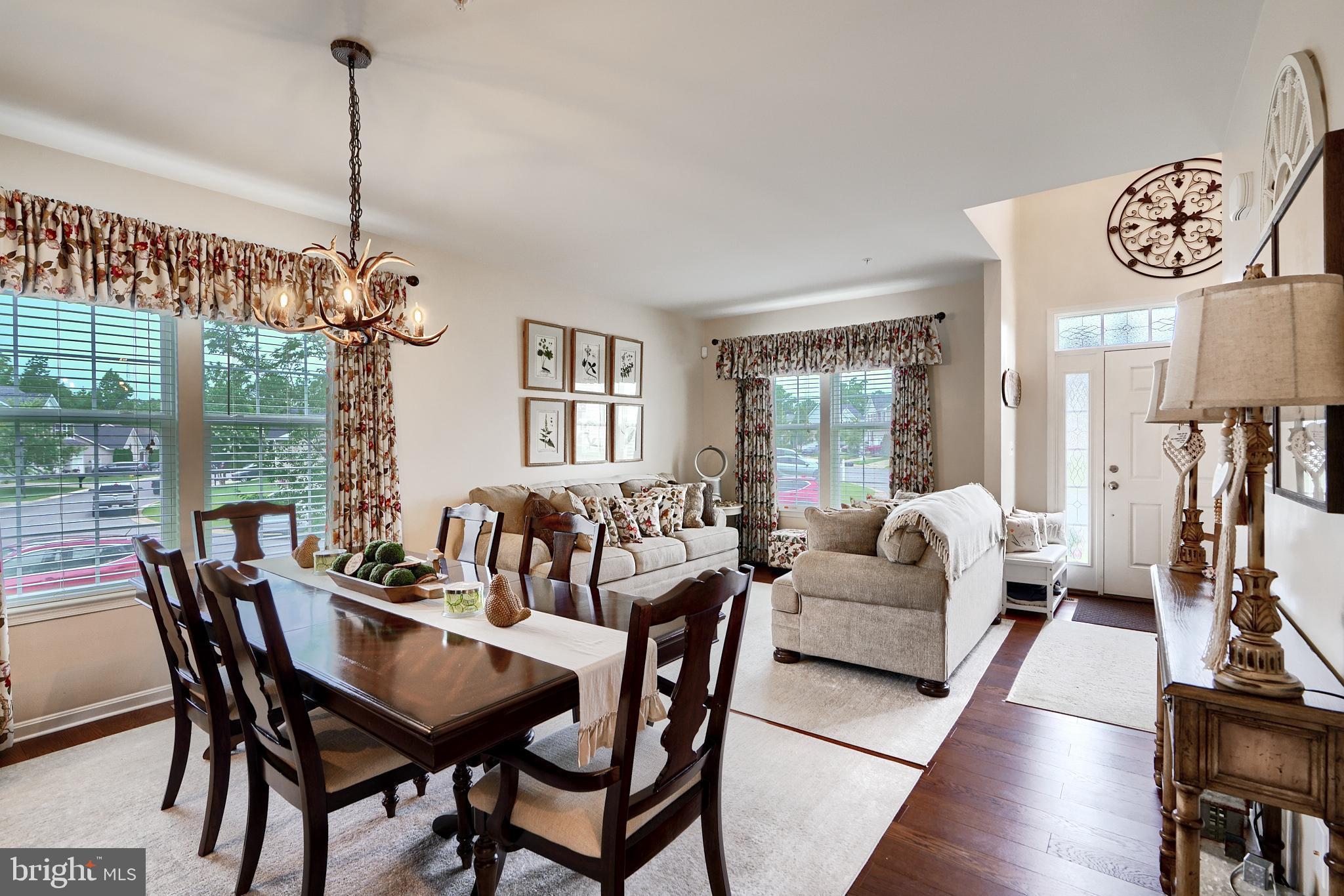 CLEMENTS POINTE - Residential