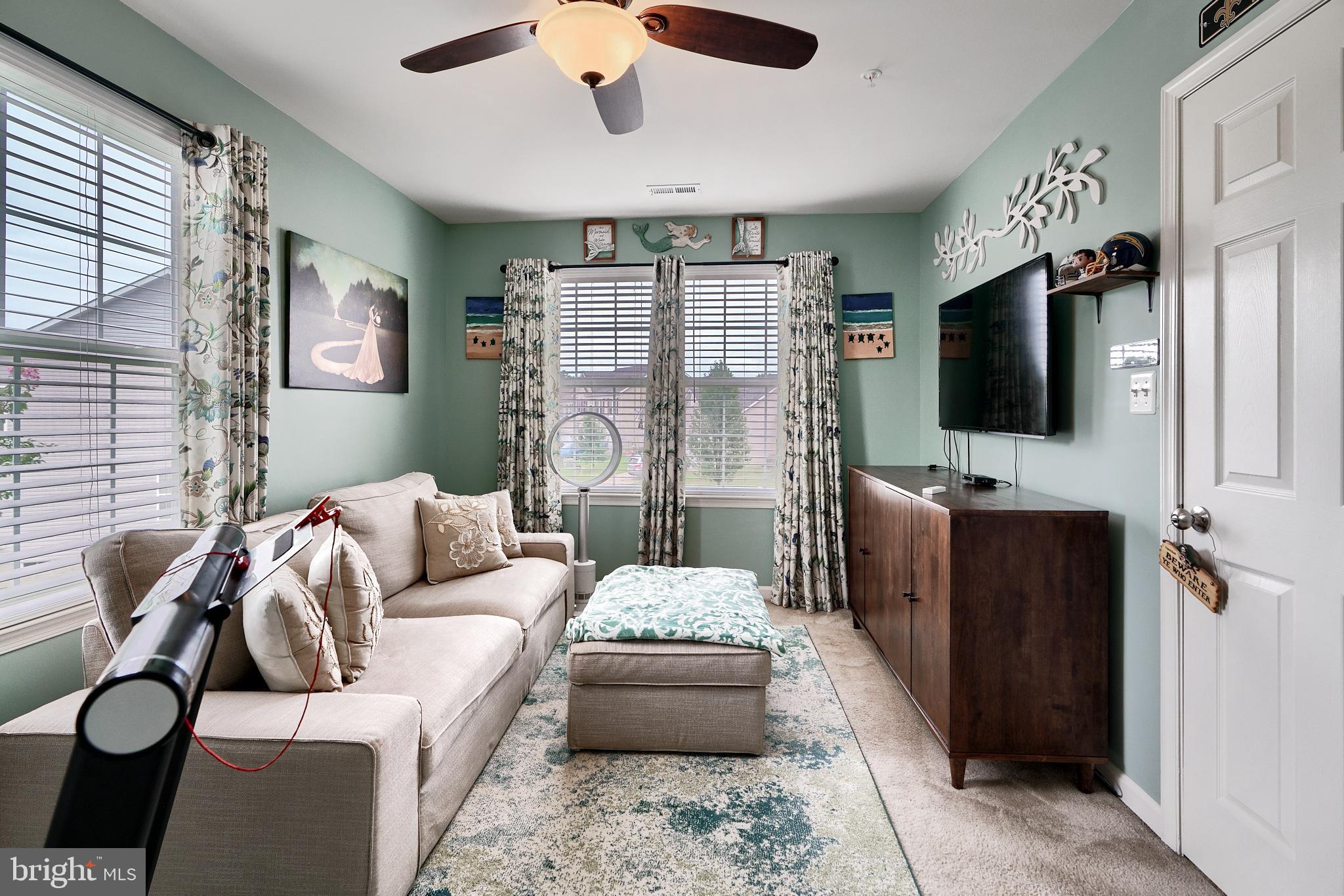 CLEMENTS POINTE - Residential