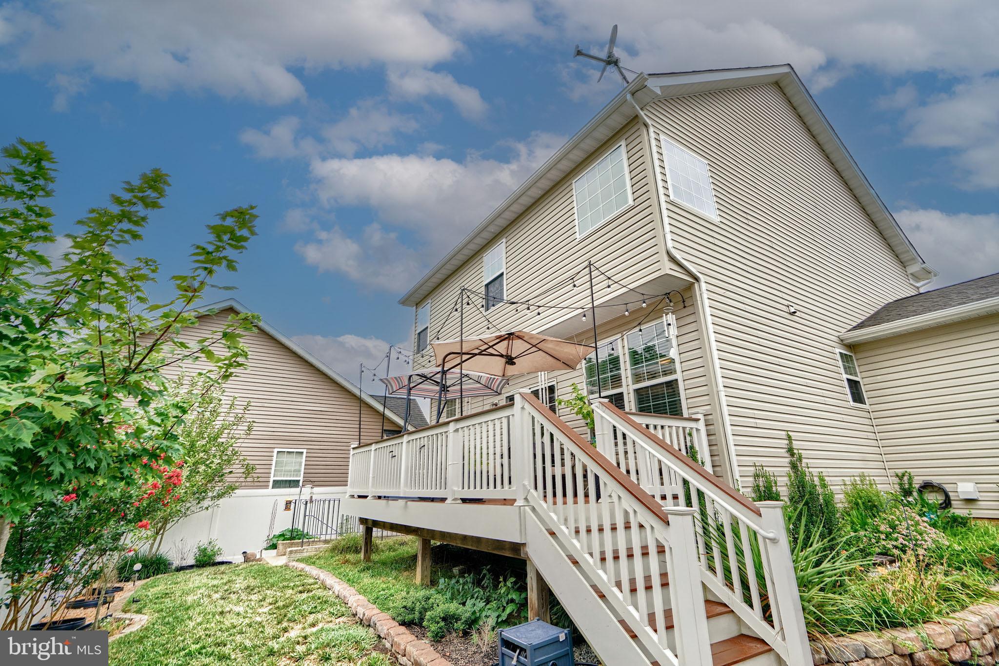 CLEMENTS POINTE - Residential