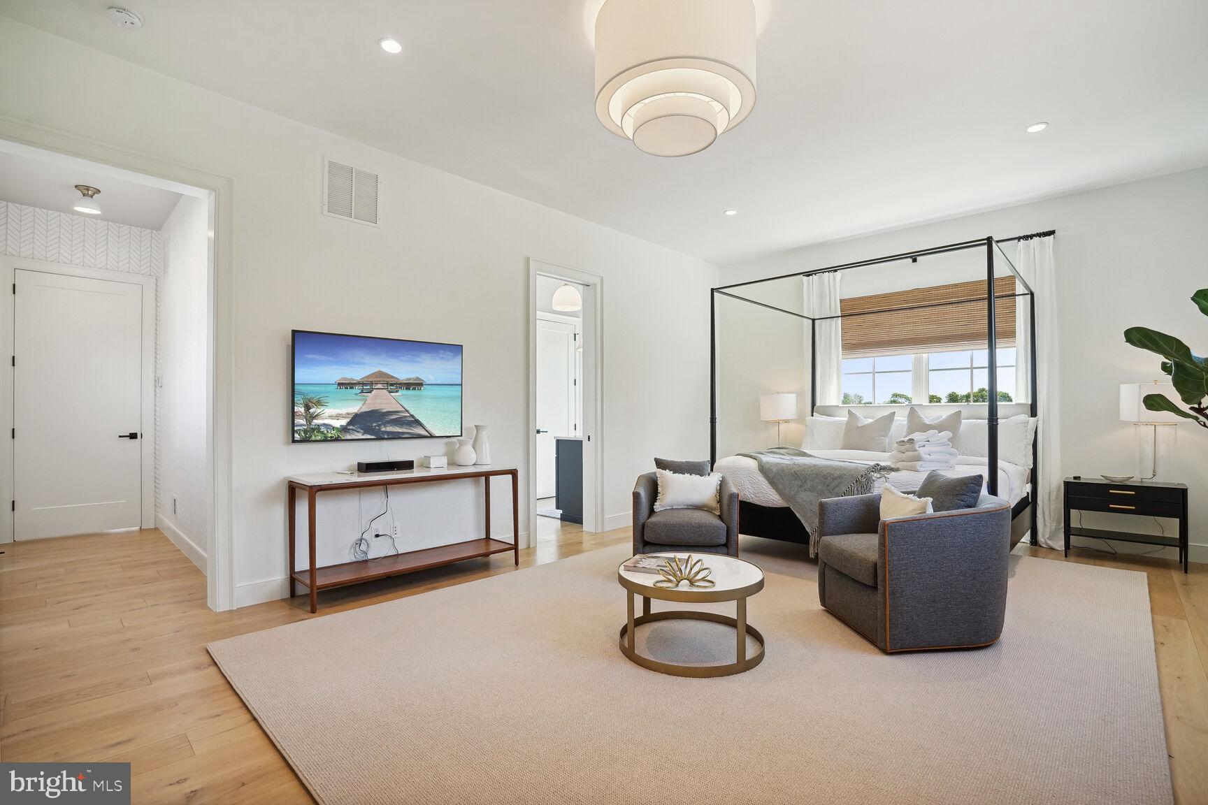 RESIDENCES AT SALAMANDER - Residential Lease