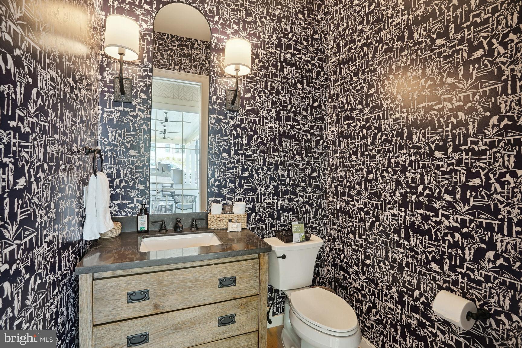 RESIDENCES AT SALAMANDER - Residential Lease