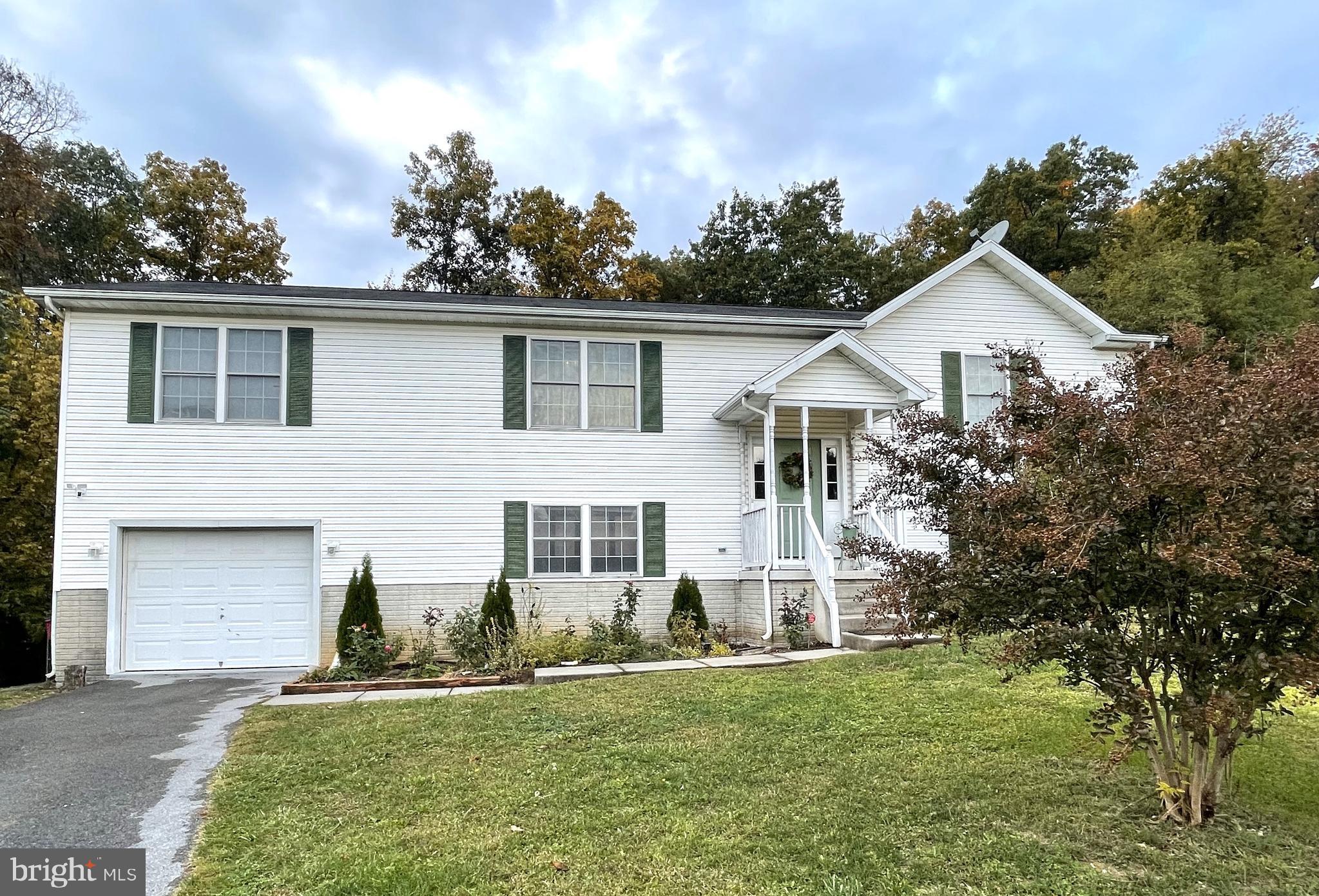 OPEQUON MEADOWS - Residential