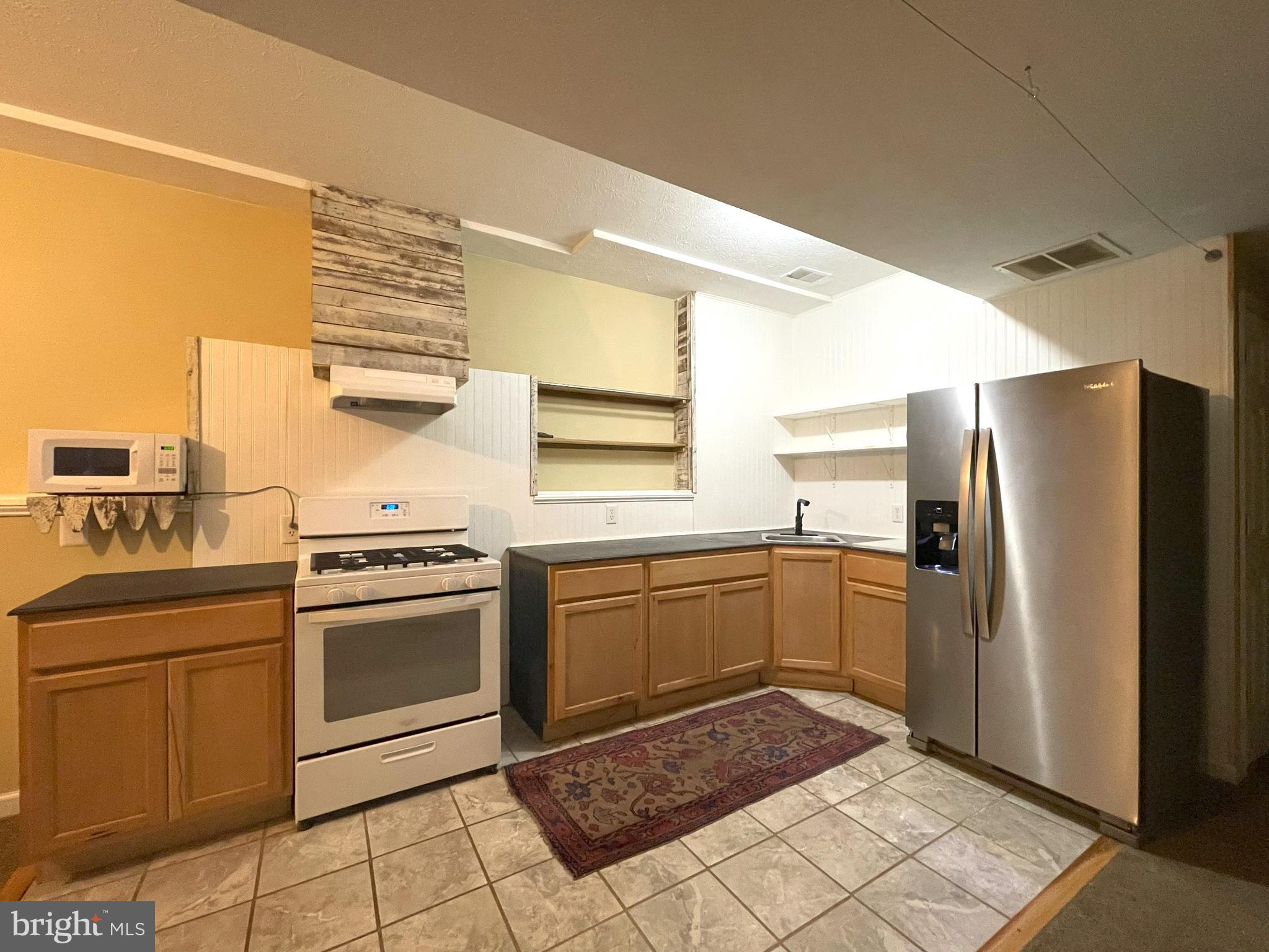 OPEQUON MEADOWS - Residential