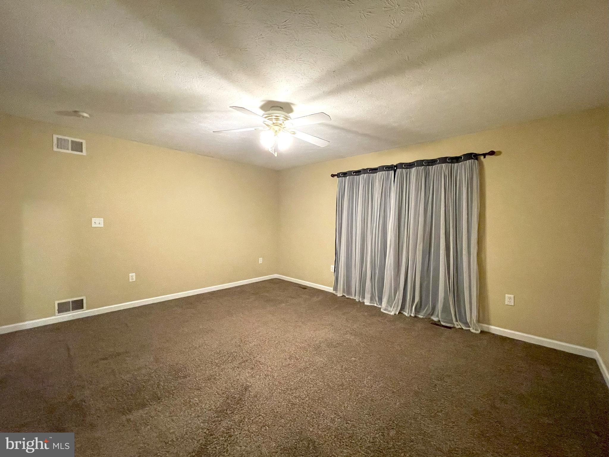 OPEQUON MEADOWS - Residential