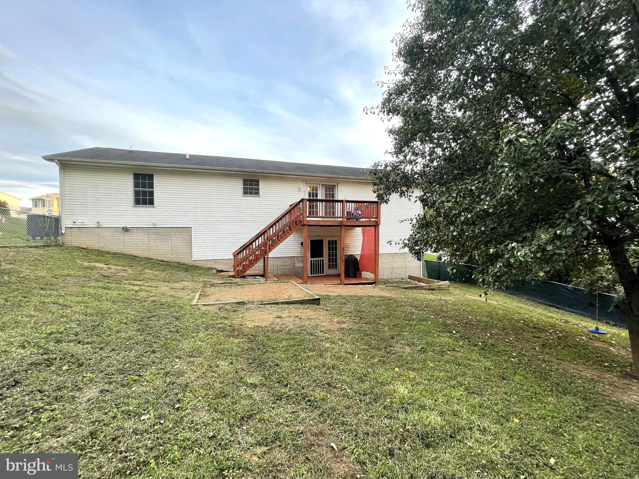 OPEQUON MEADOWS - Residential