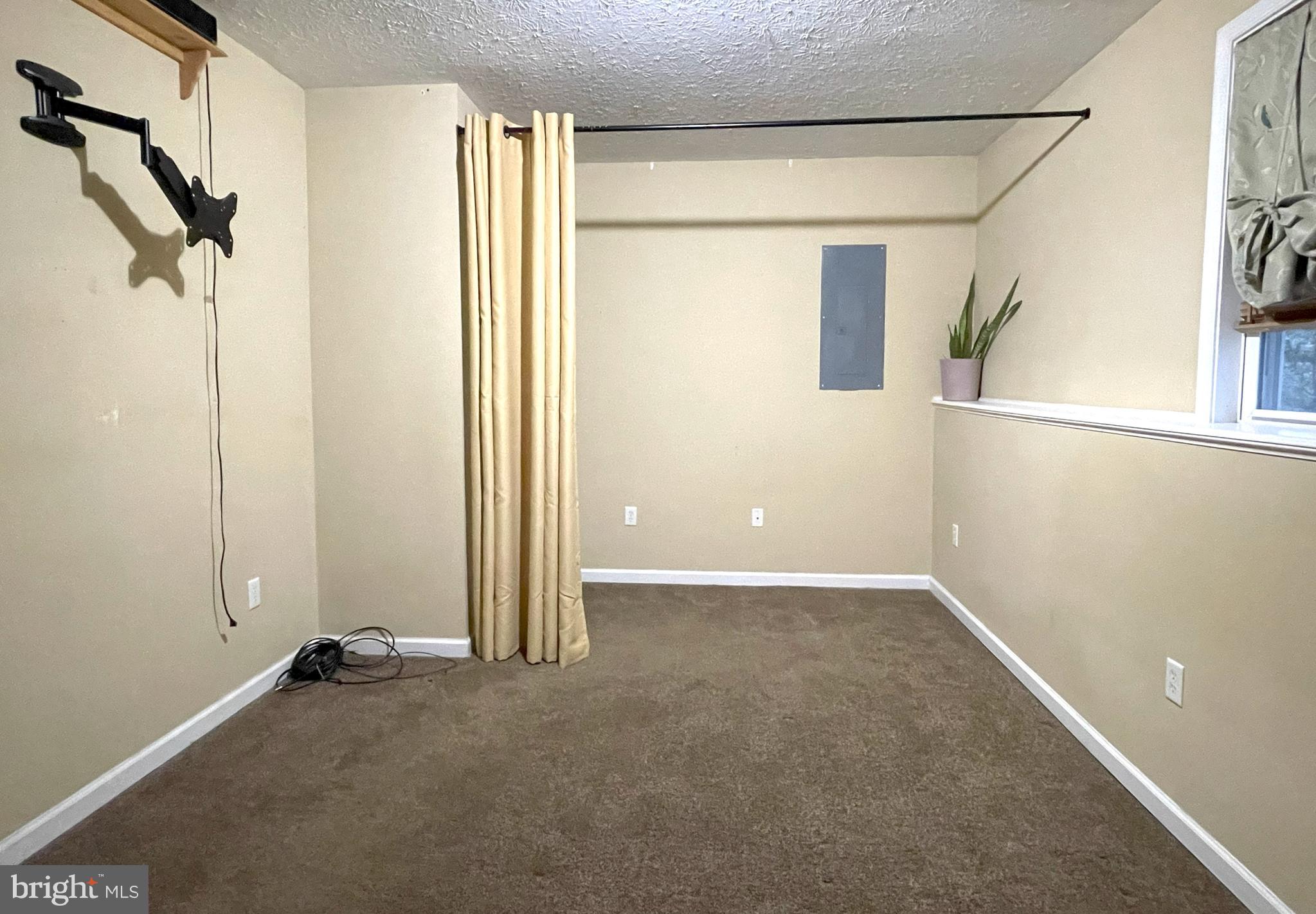 OPEQUON MEADOWS - Residential