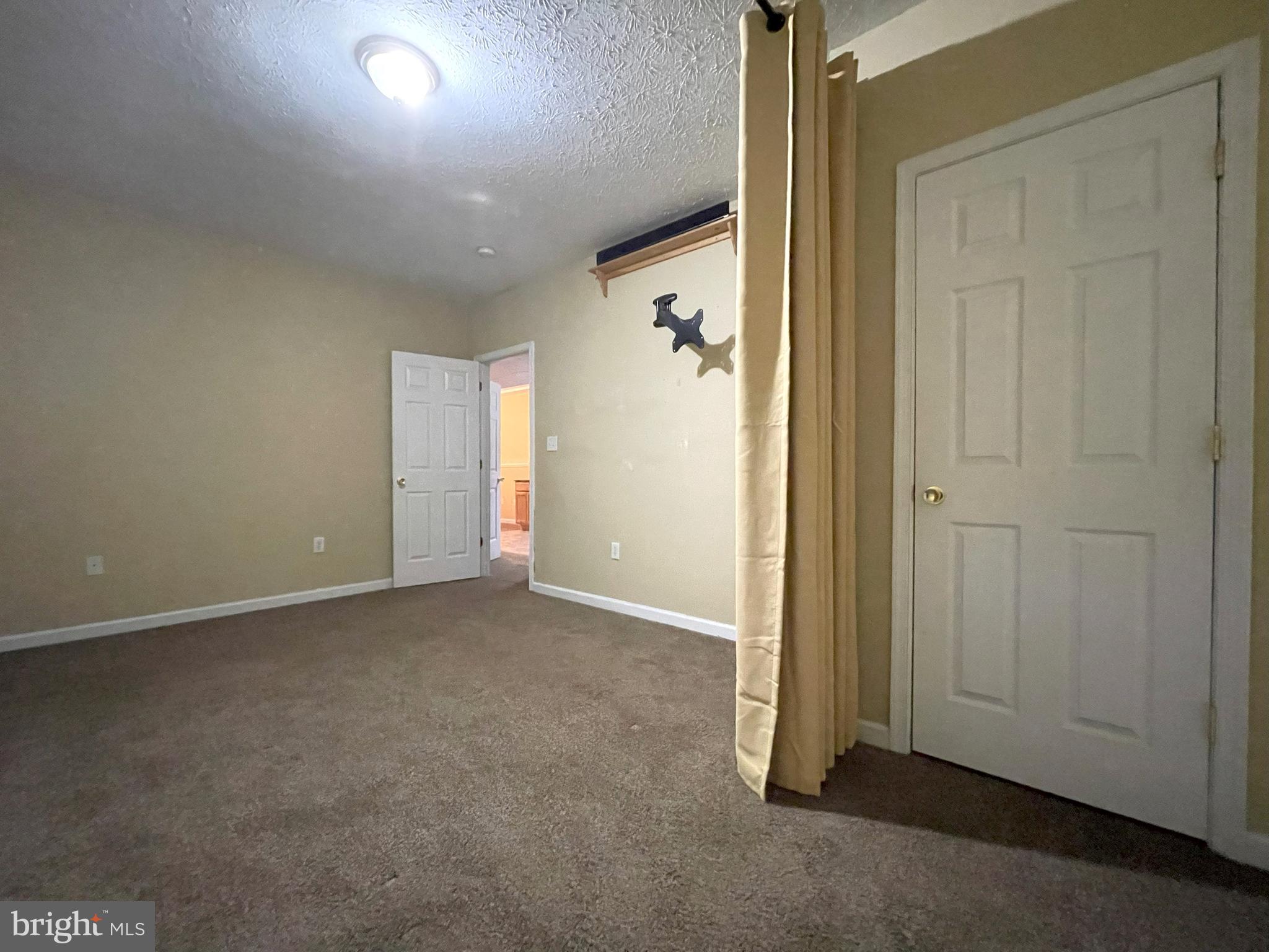 OPEQUON MEADOWS - Residential