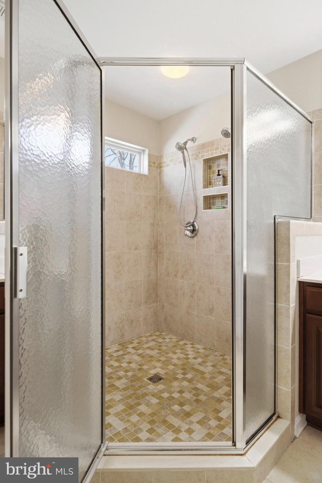 ASPEN WOODS - Residential