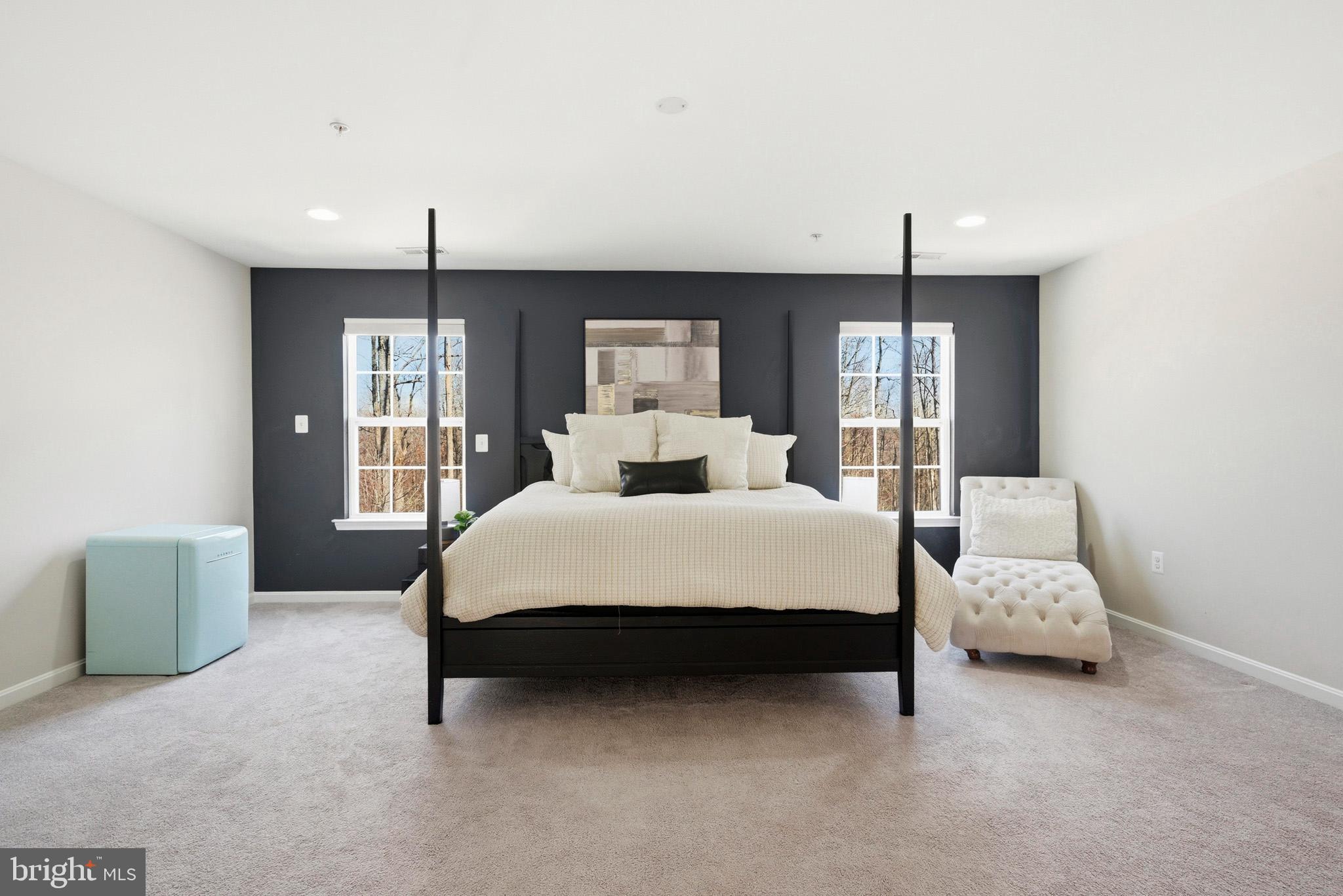 ASPEN WOODS - Residential