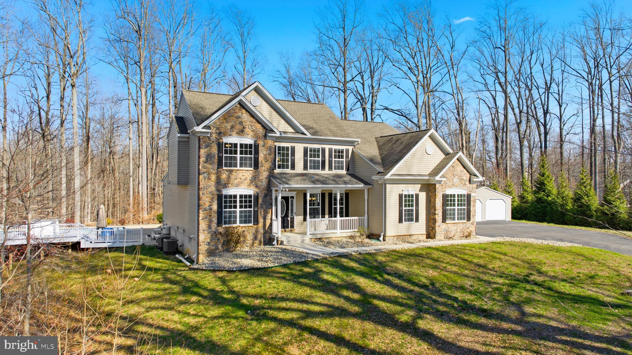 ASPEN WOODS - Residential