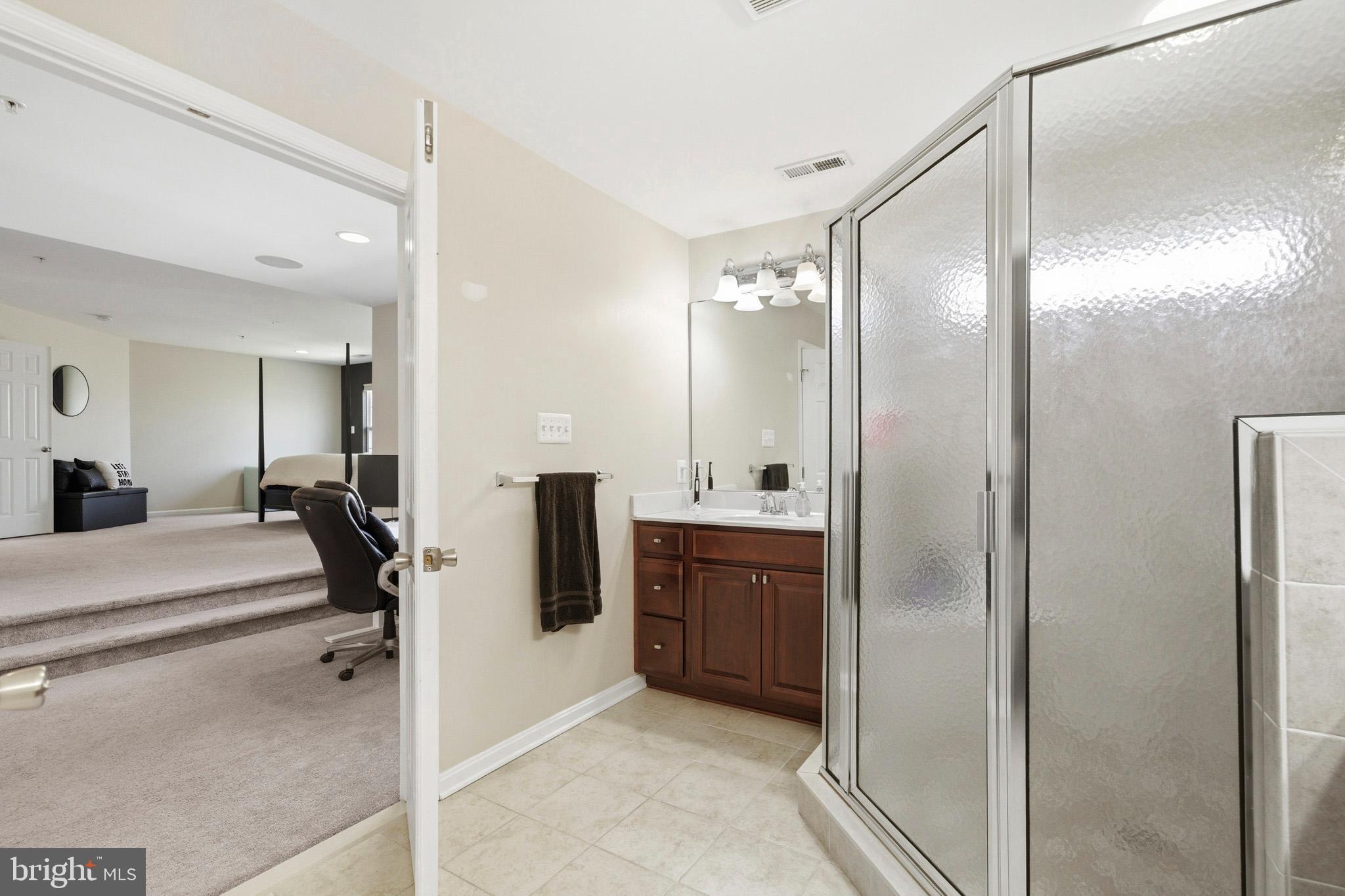 ASPEN WOODS - Residential