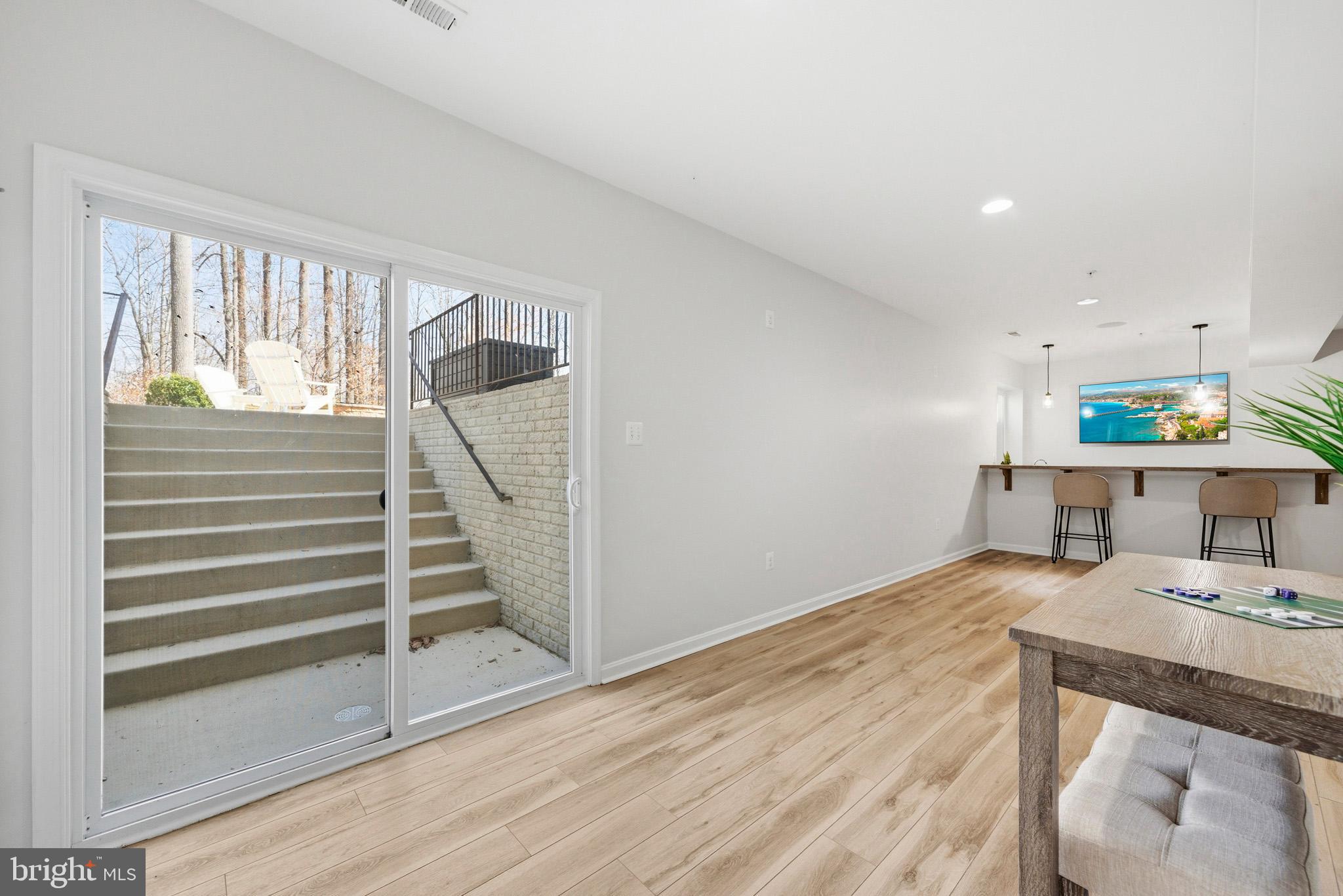 ASPEN WOODS - Residential