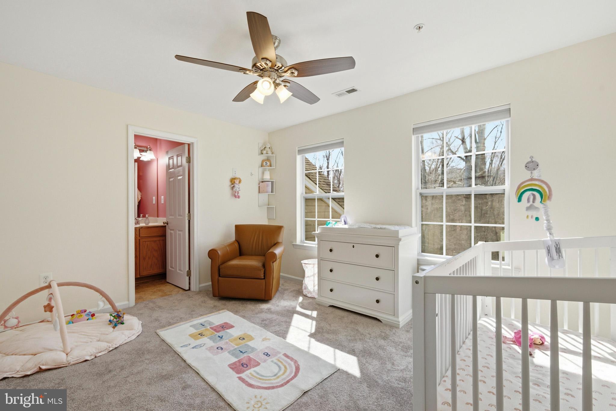 ASPEN WOODS - Residential