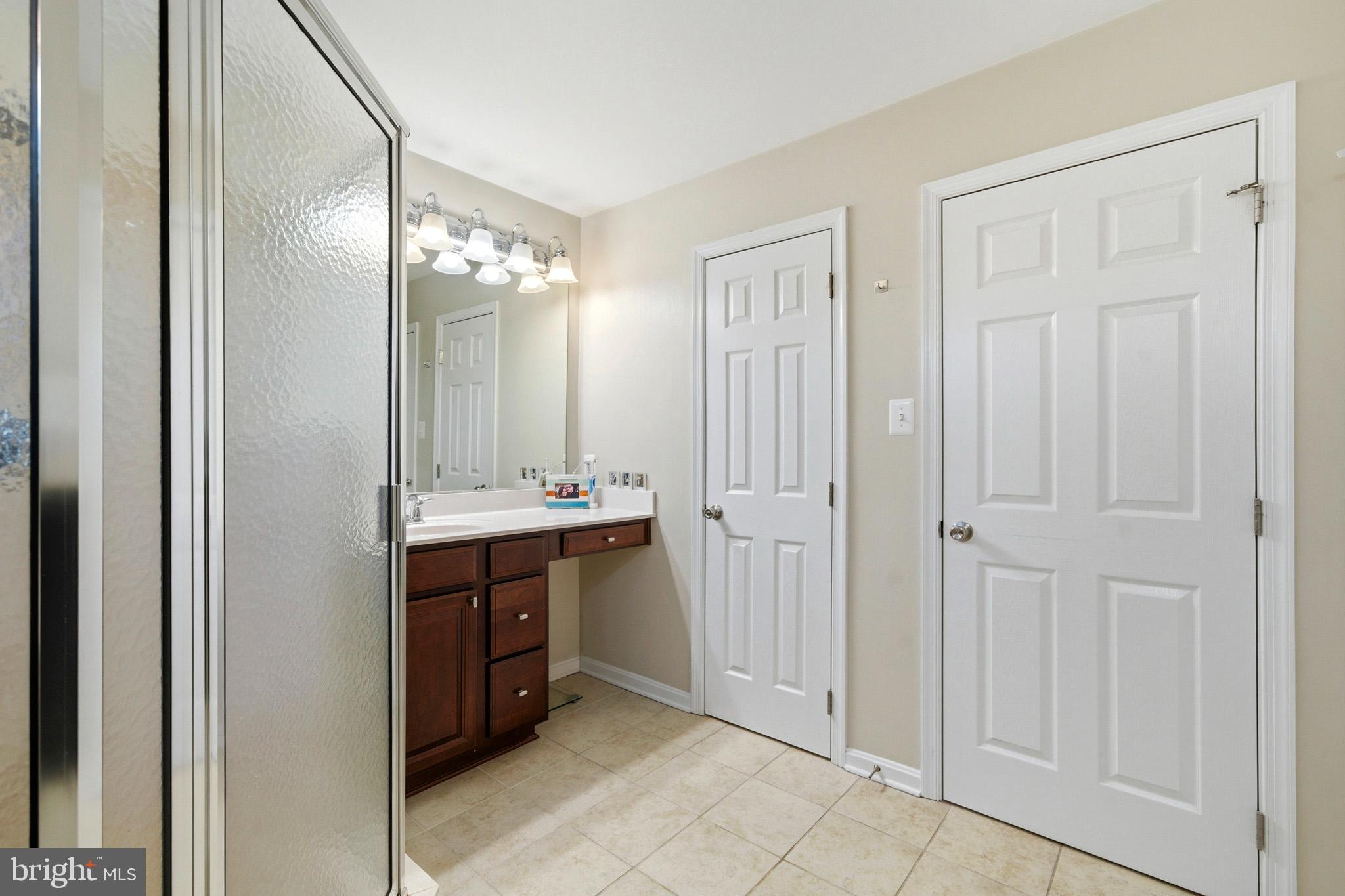 ASPEN WOODS - Residential