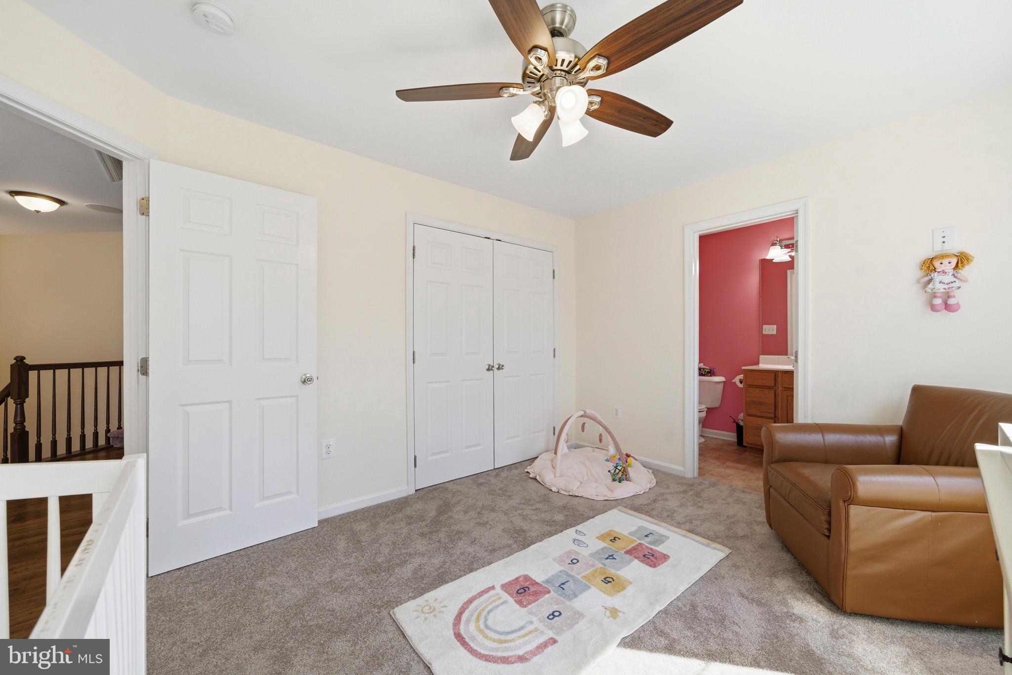 ASPEN WOODS - Residential