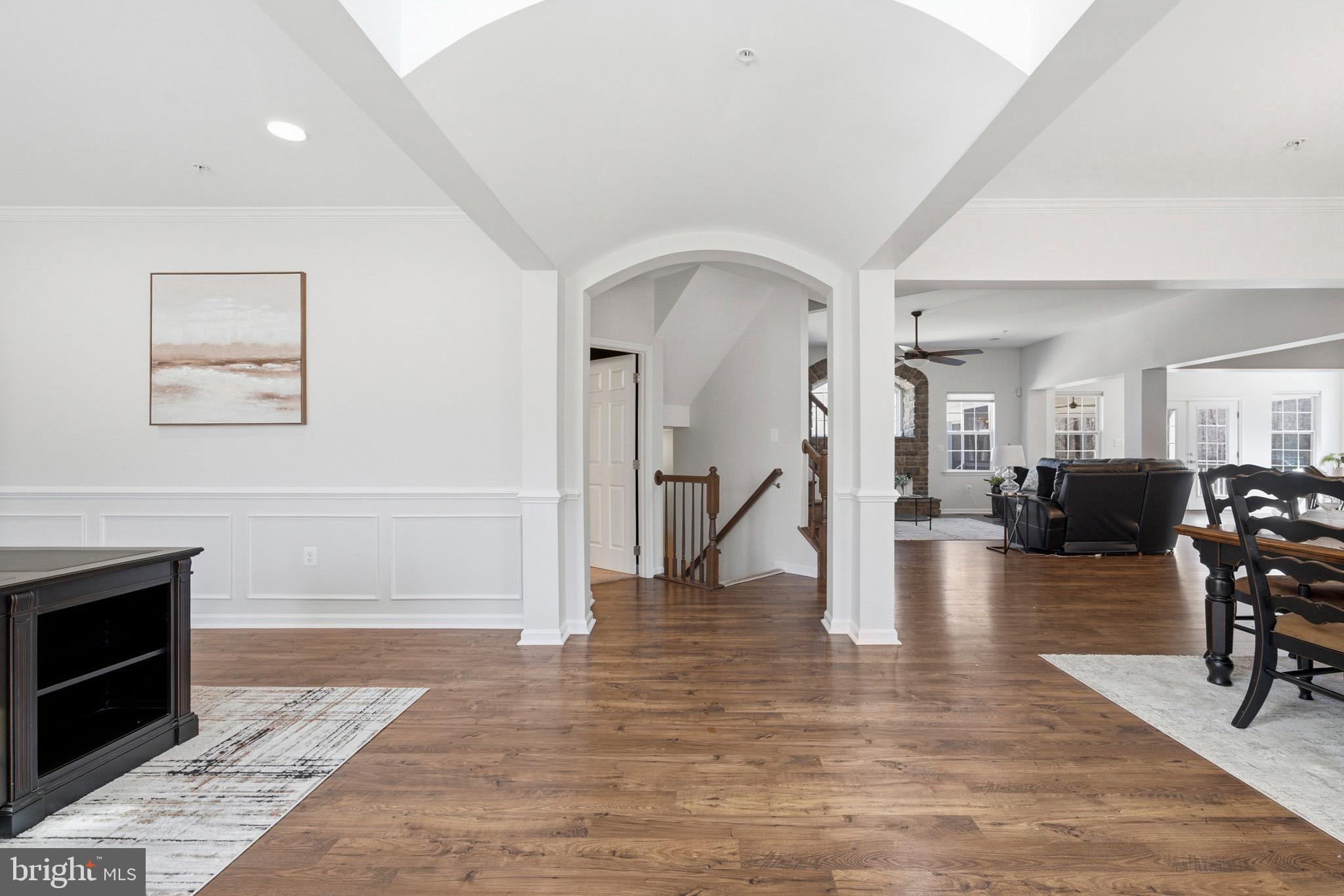 ASPEN WOODS - Residential