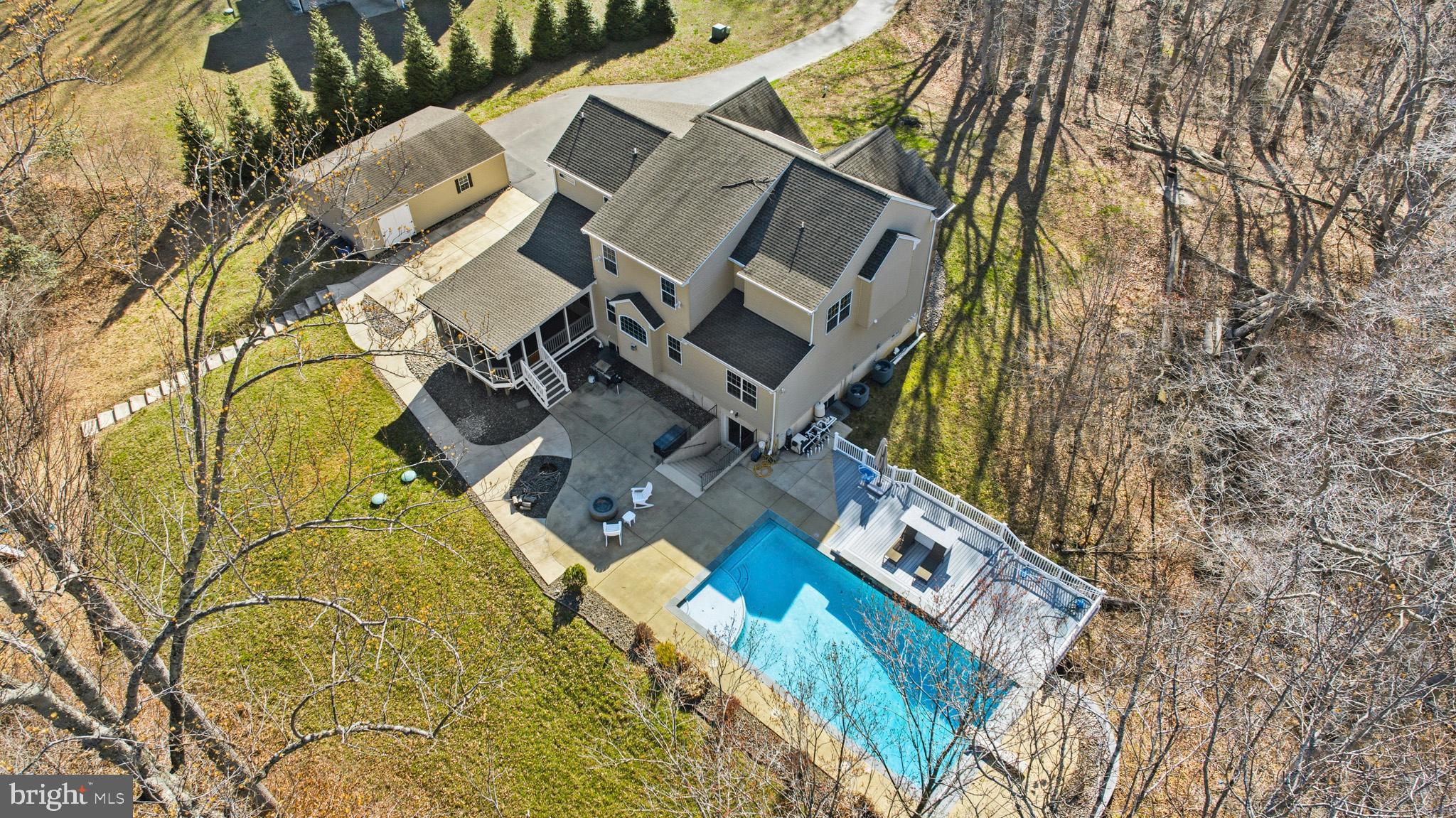 ASPEN WOODS - Residential