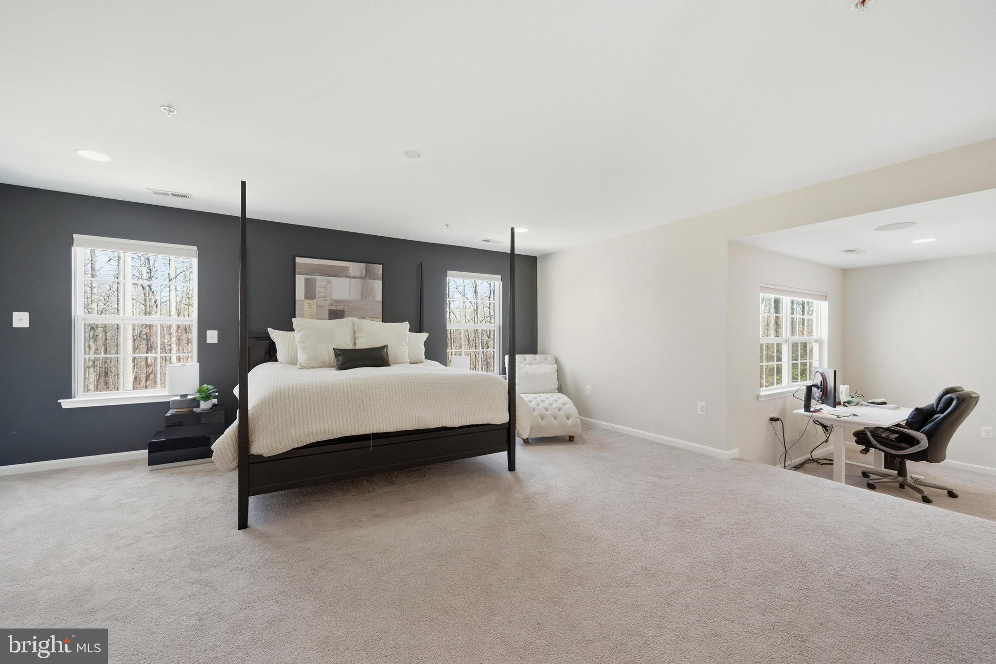 ASPEN WOODS - Residential