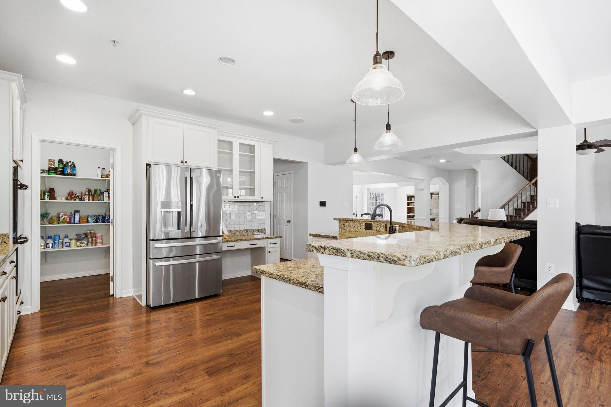 ASPEN WOODS - Residential