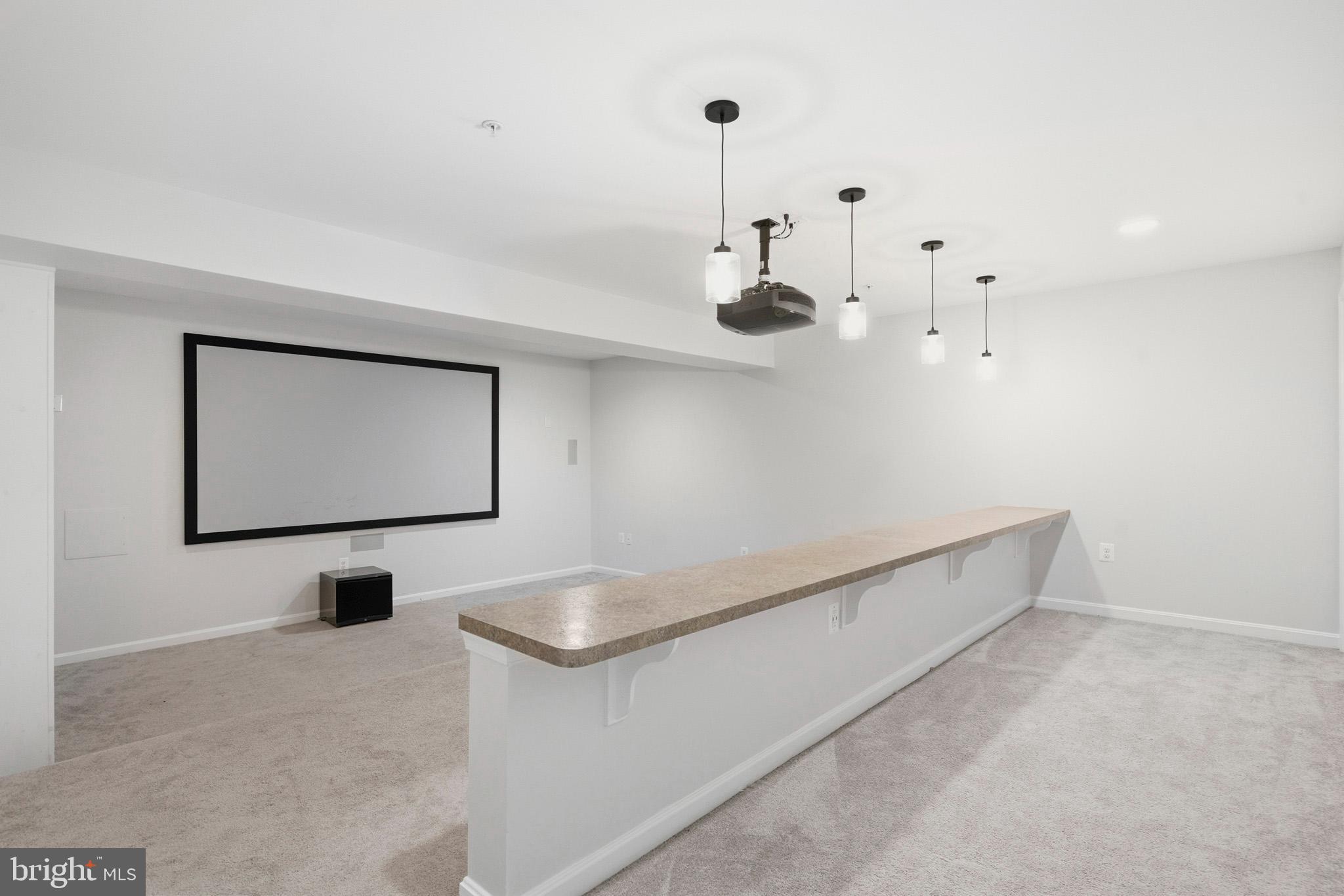 ASPEN WOODS - Residential