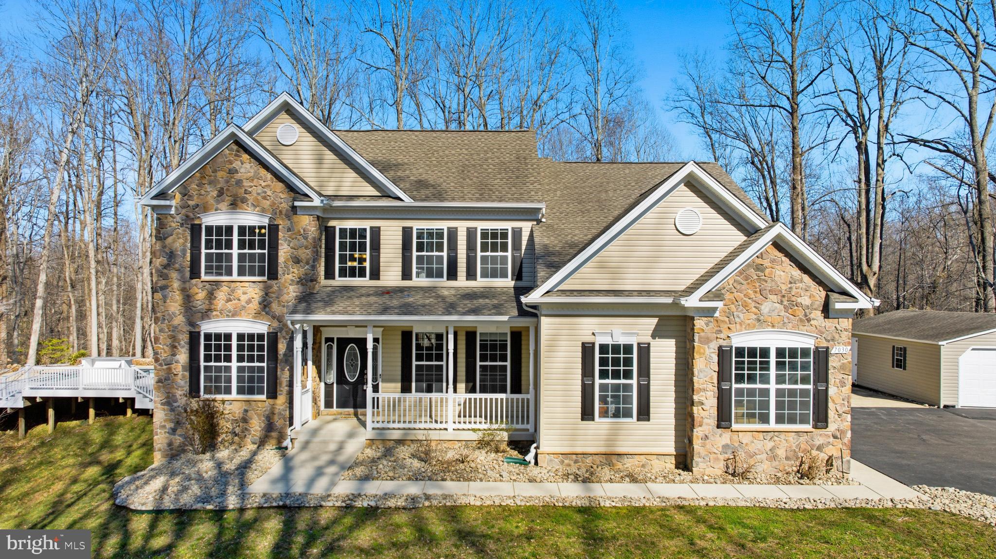 ASPEN WOODS - Residential