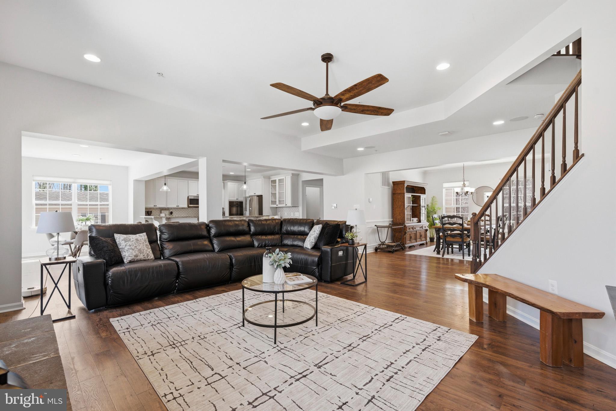 ASPEN WOODS - Residential