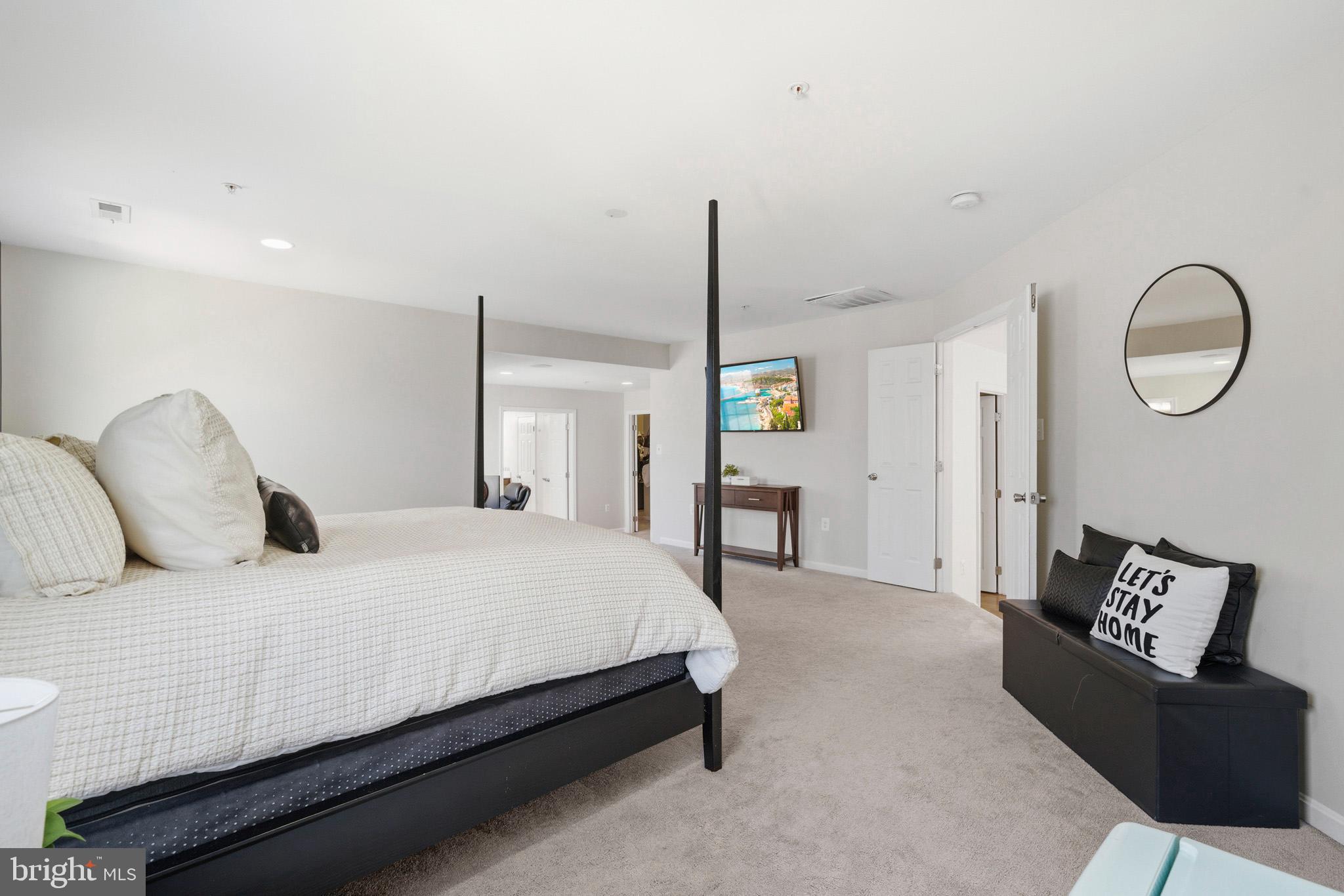 ASPEN WOODS - Residential