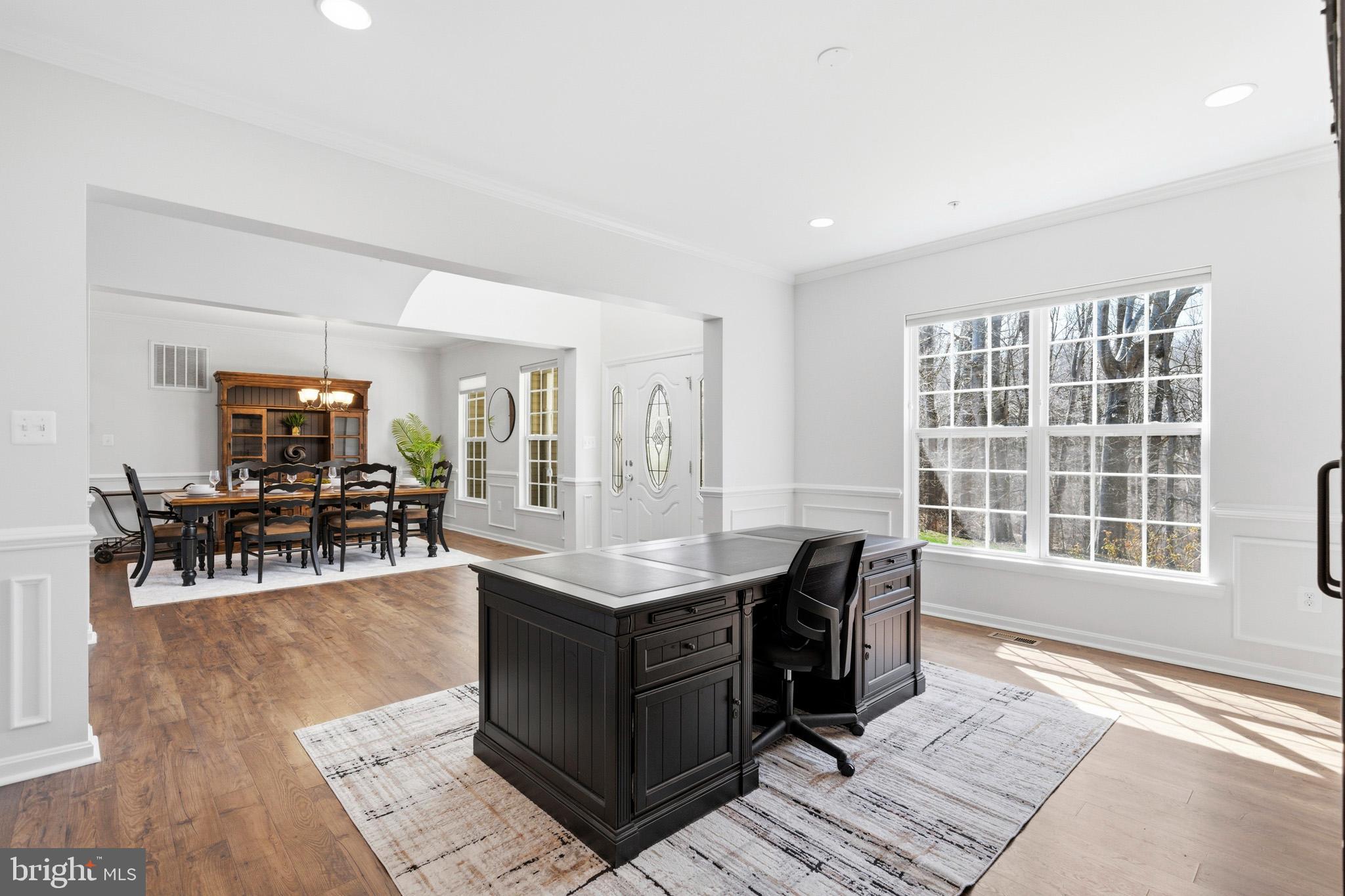 ASPEN WOODS - Residential