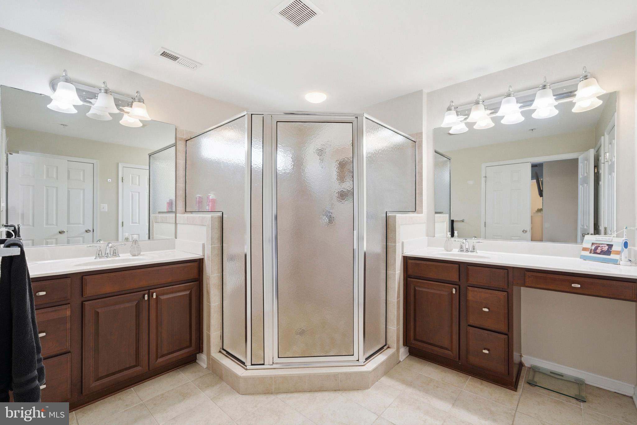 ASPEN WOODS - Residential