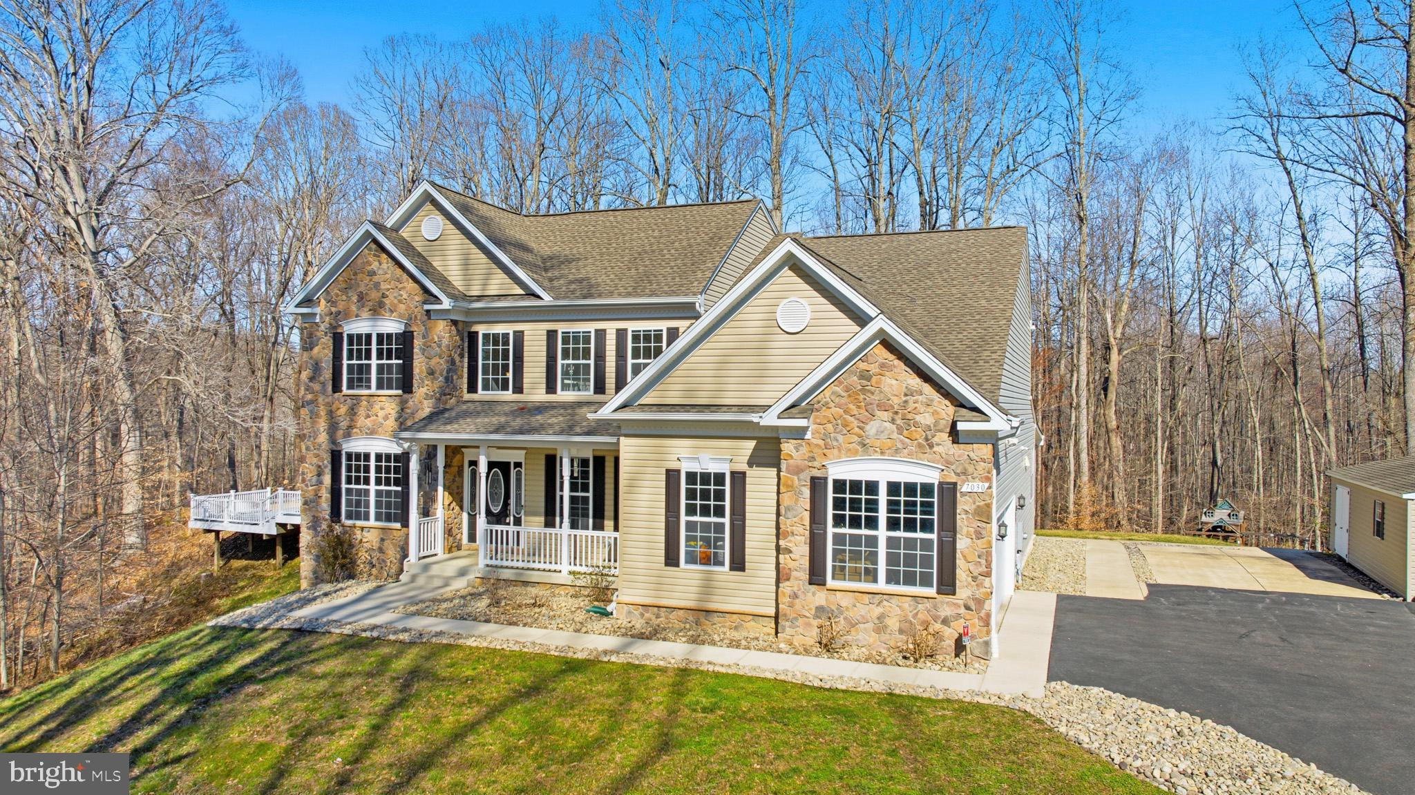 ASPEN WOODS - Residential