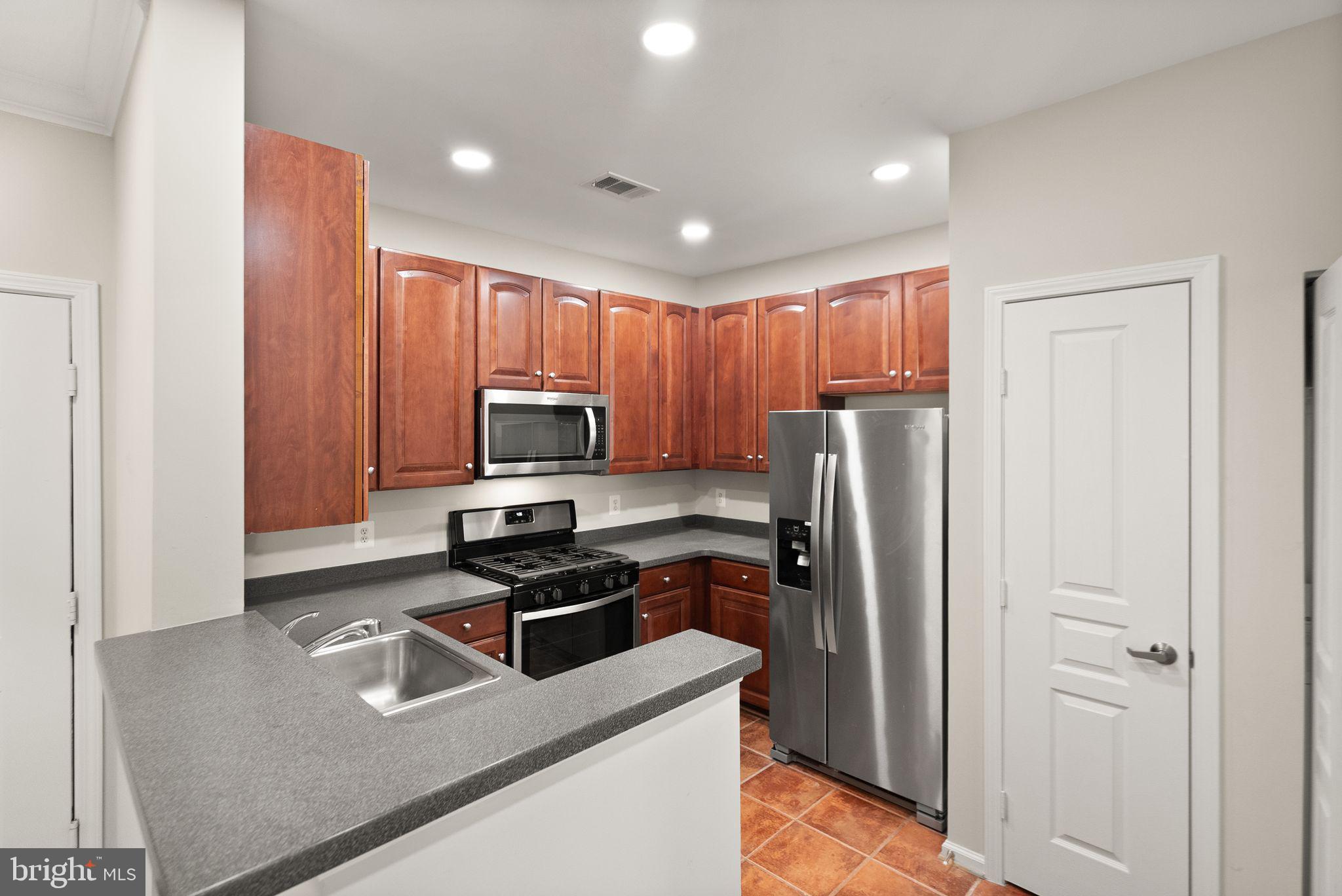 MARKET STREET AT TOWN CENTER - Residential Lease