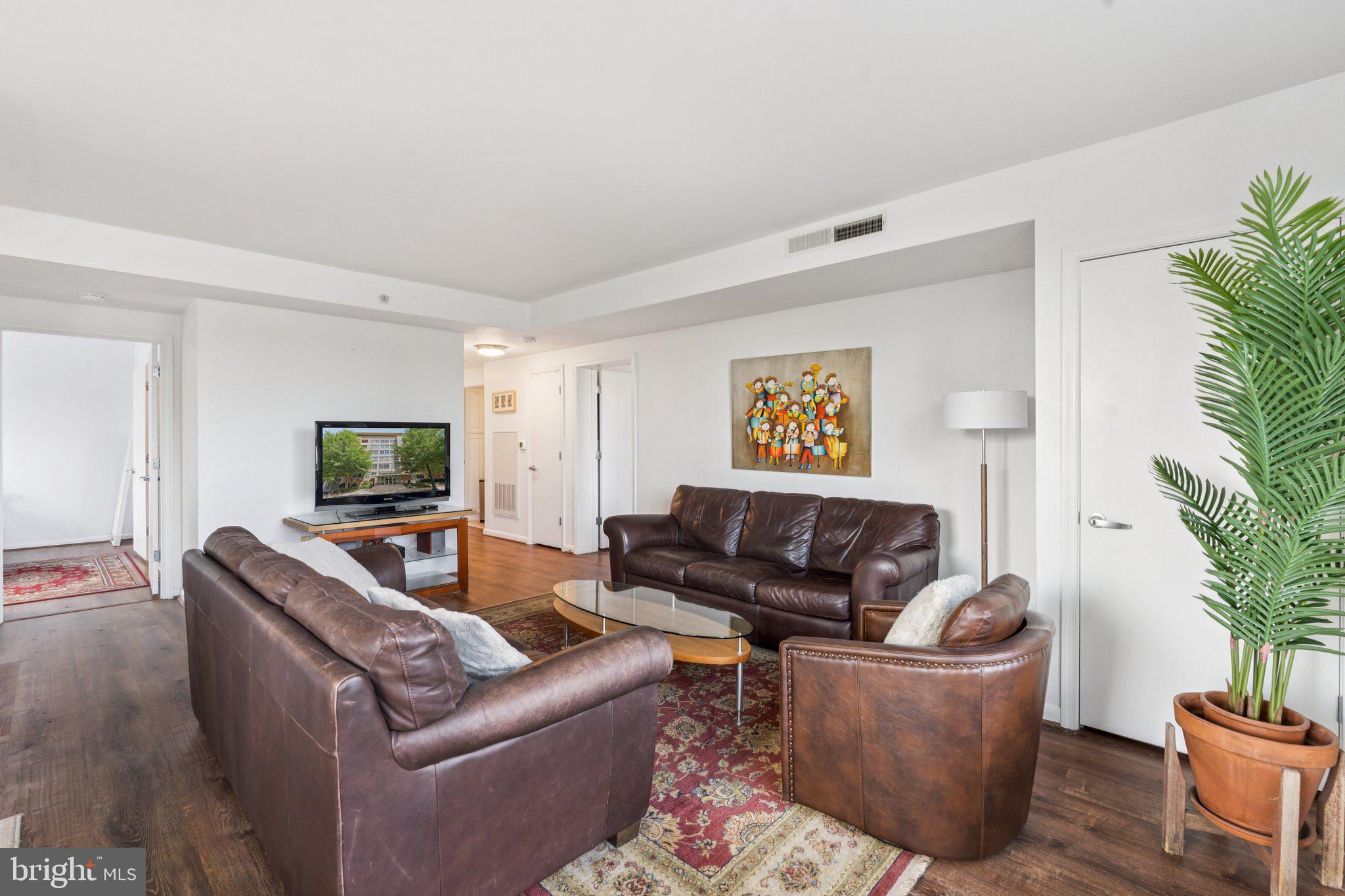 355 I STREET SW 601