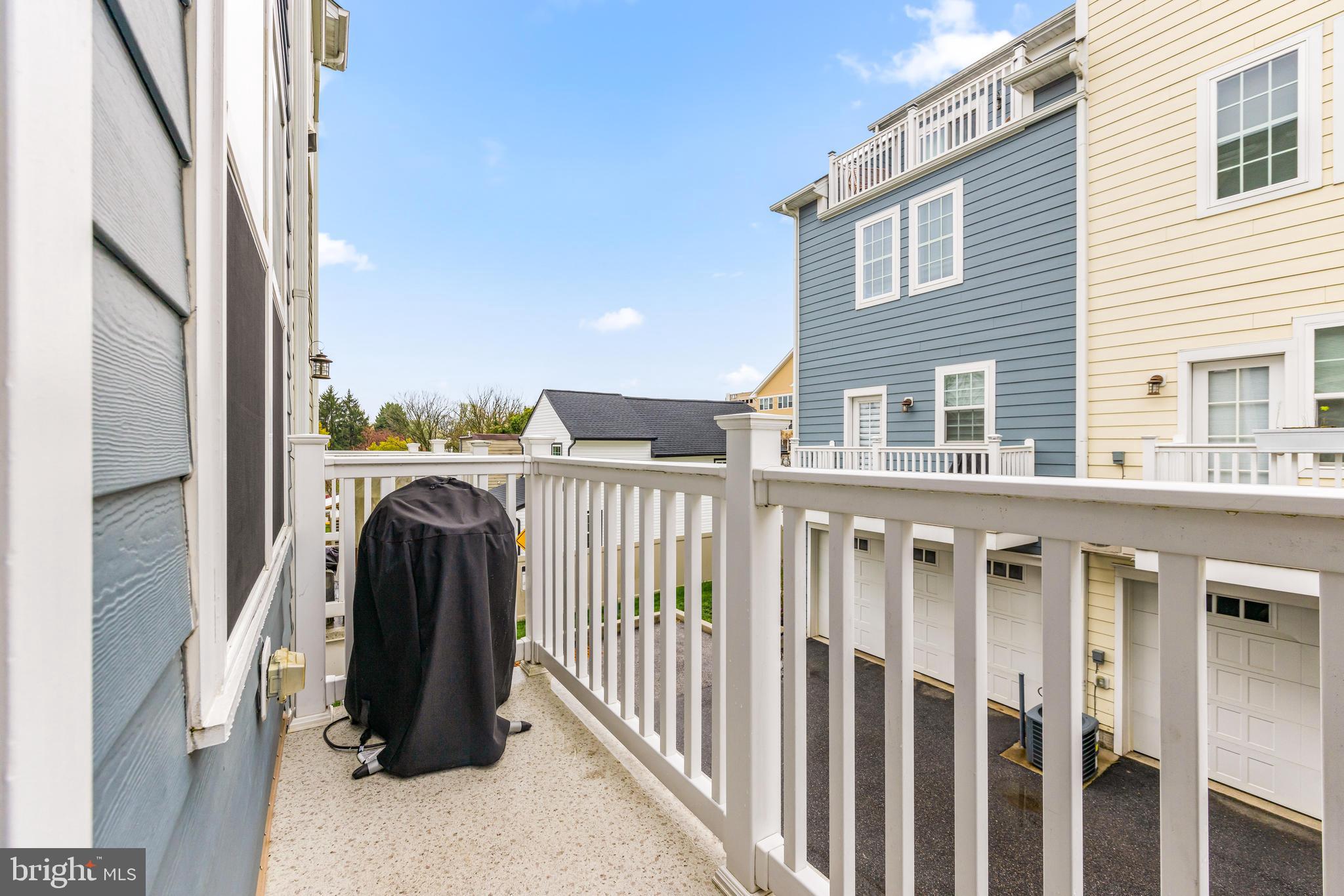 TOWSON MANOR VILLAGE - Residential