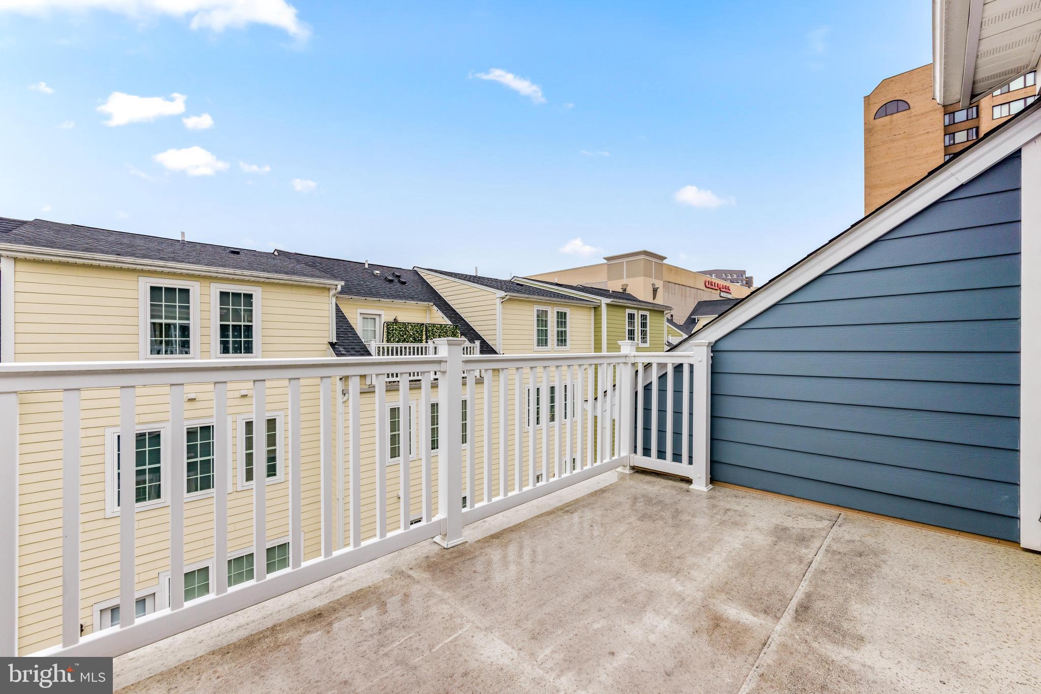 TOWSON MANOR VILLAGE - Residential