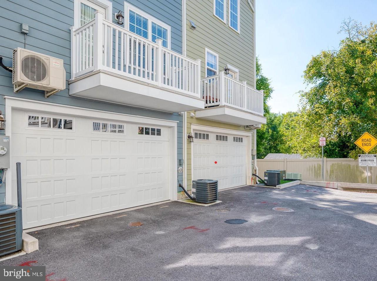 TOWSON MANOR VILLAGE - Residential