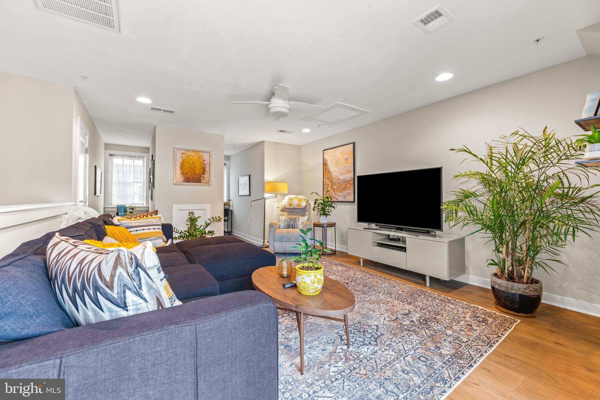 TOWSON MANOR VILLAGE - Residential