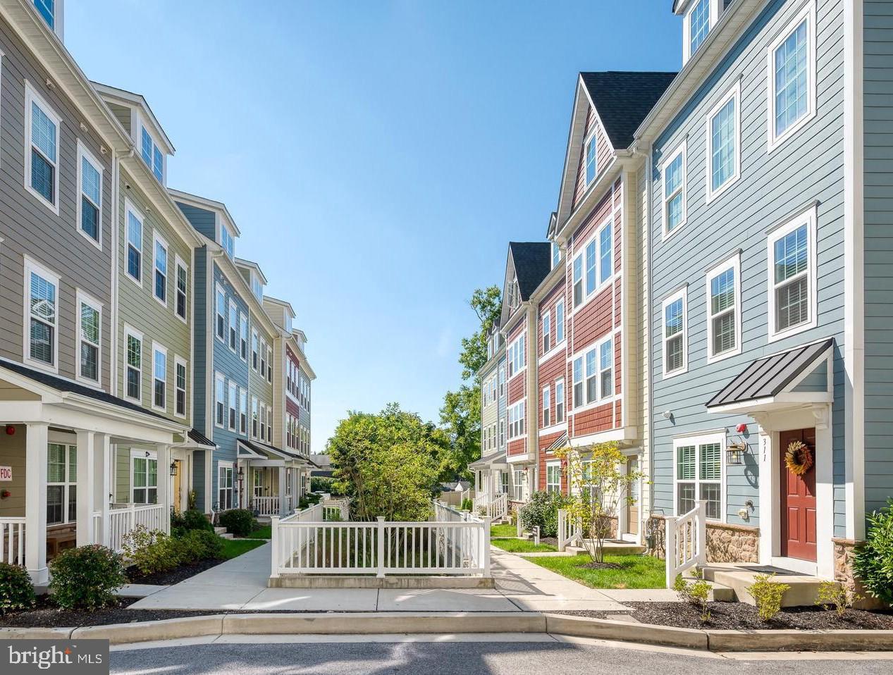 TOWSON MANOR VILLAGE - Residential