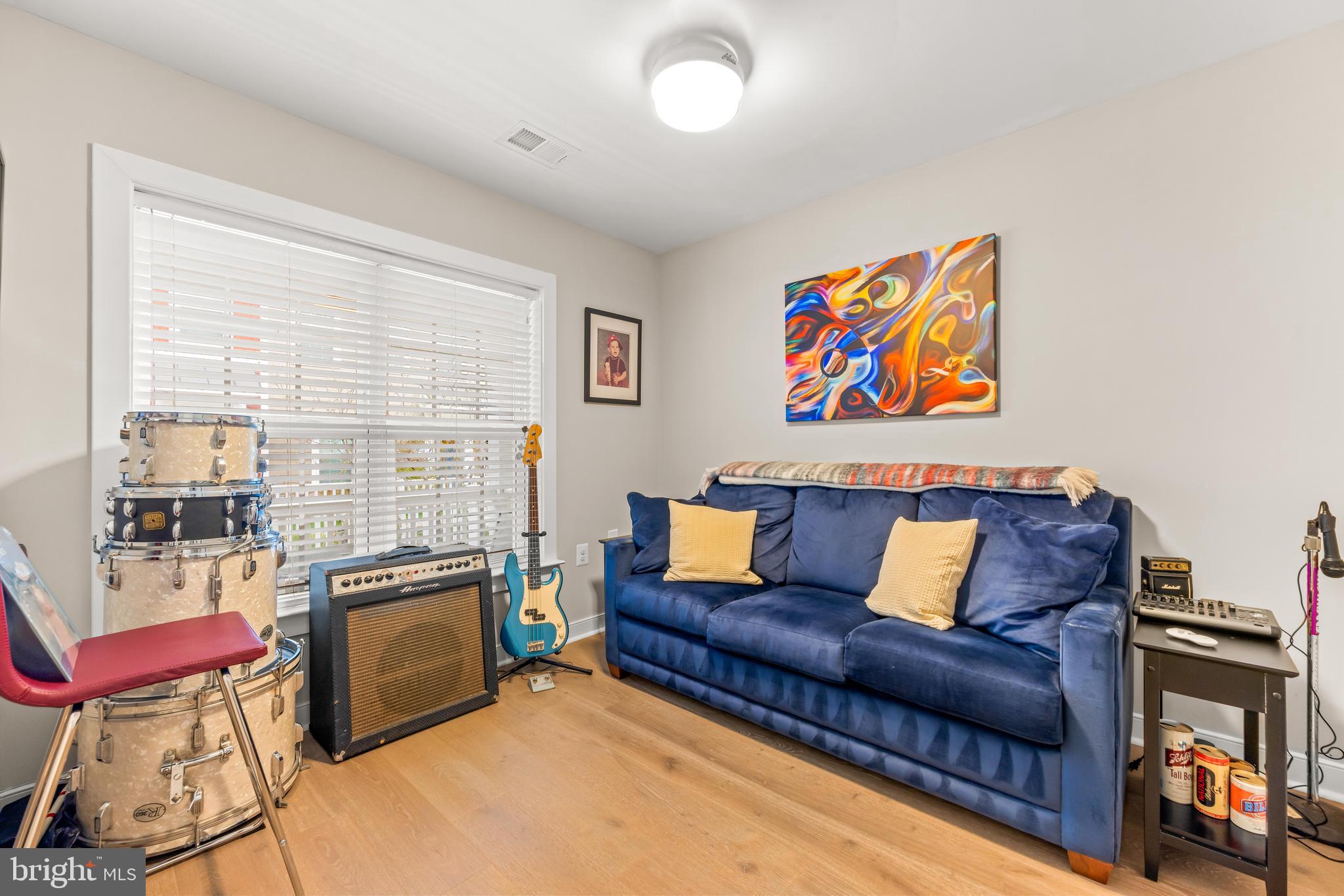 TOWSON MANOR VILLAGE - Residential