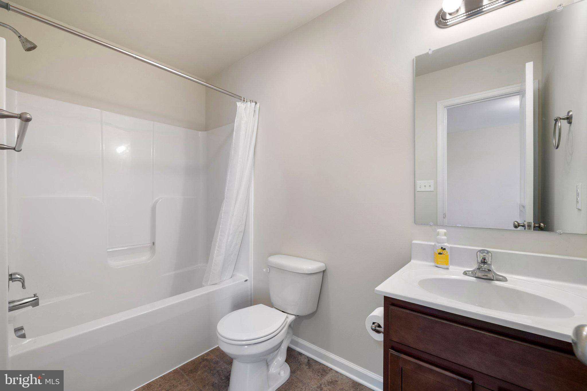 INWOOD VILLAGE - Residential