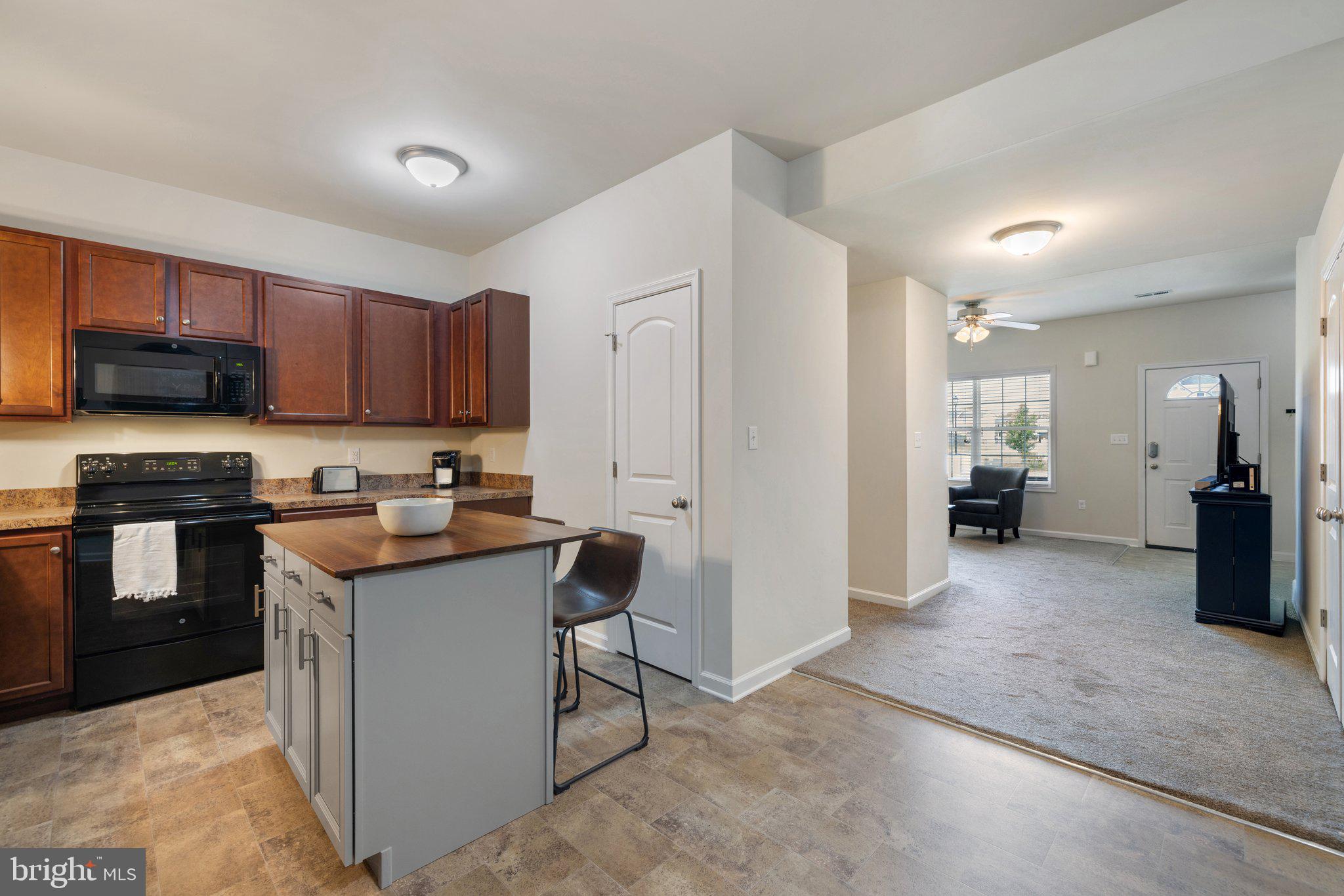 INWOOD VILLAGE - Residential