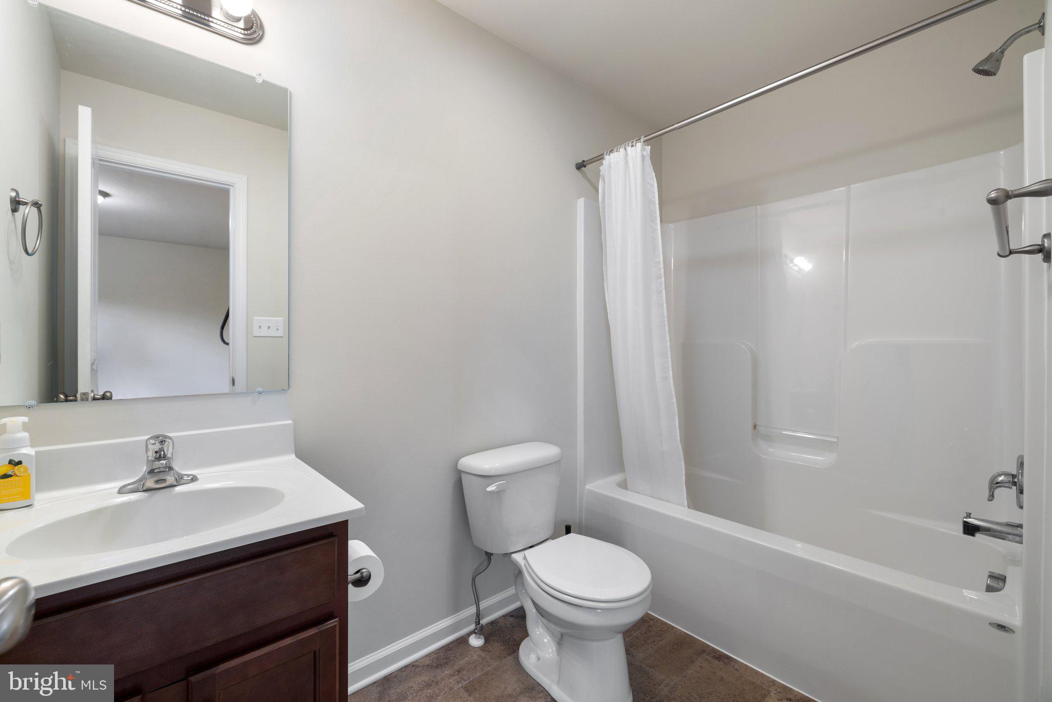 INWOOD VILLAGE - Residential