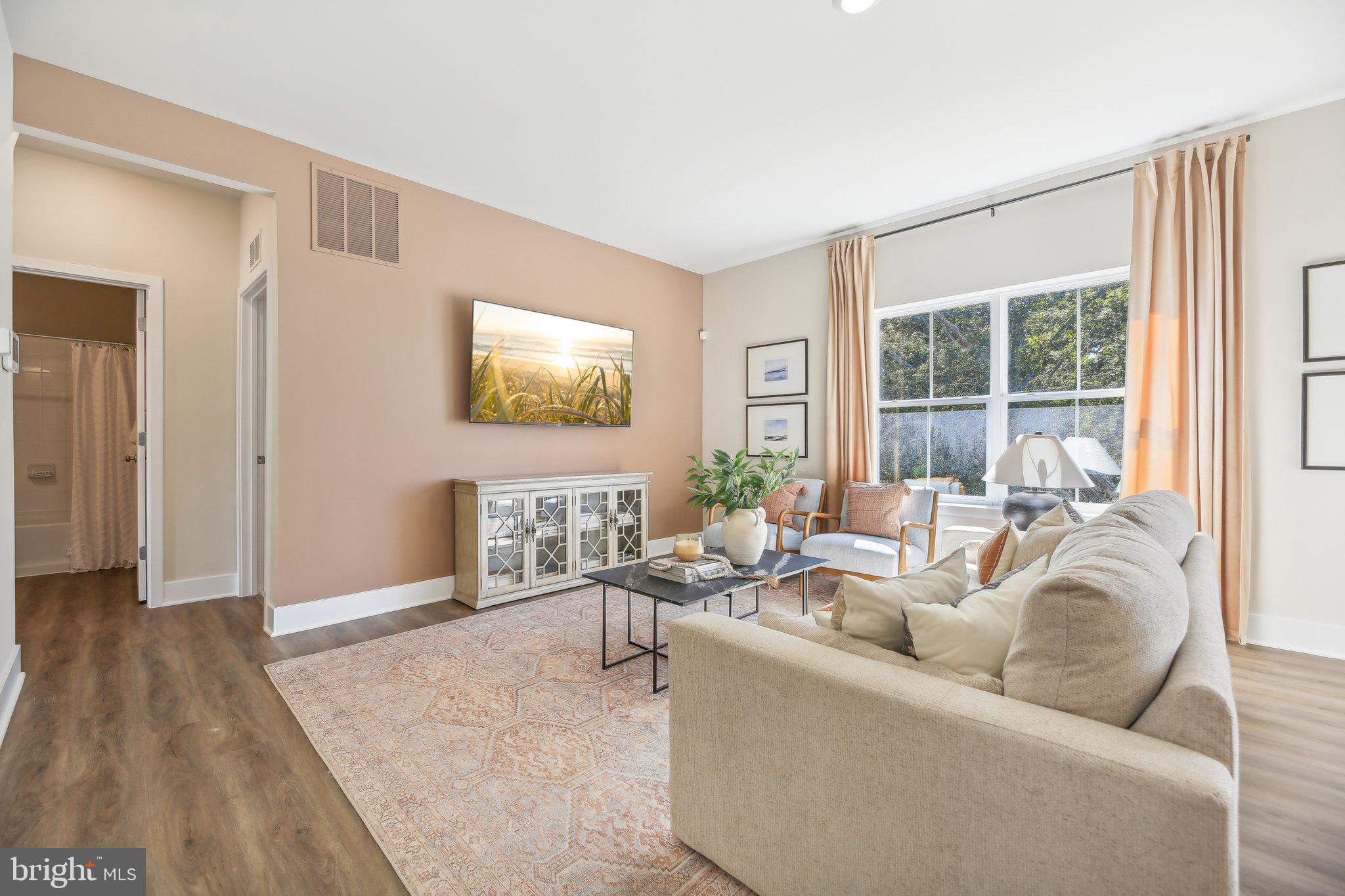 116 MUNSEE CIRCLE