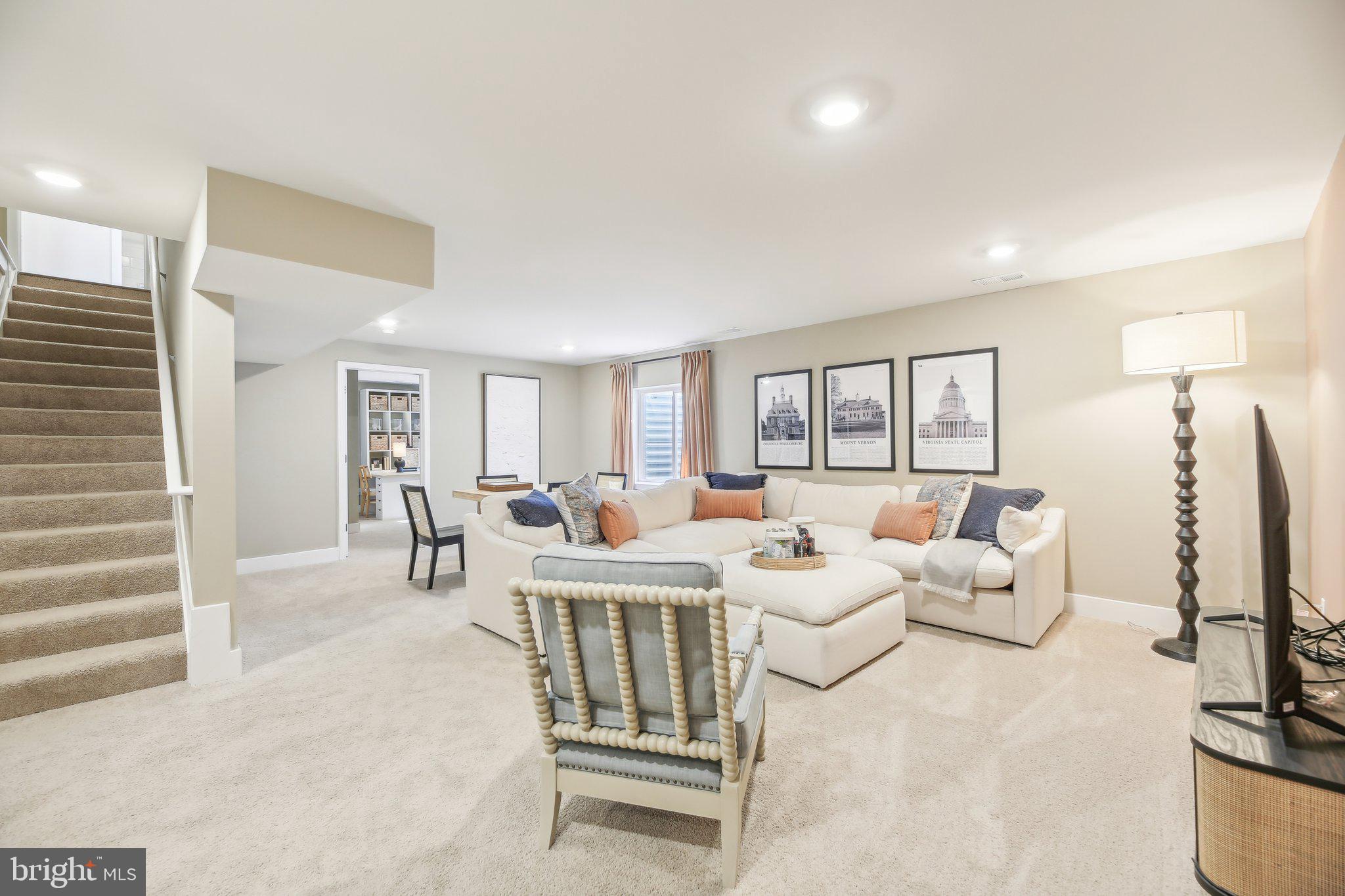 RETREAT AT WINDING CREEK - Residential