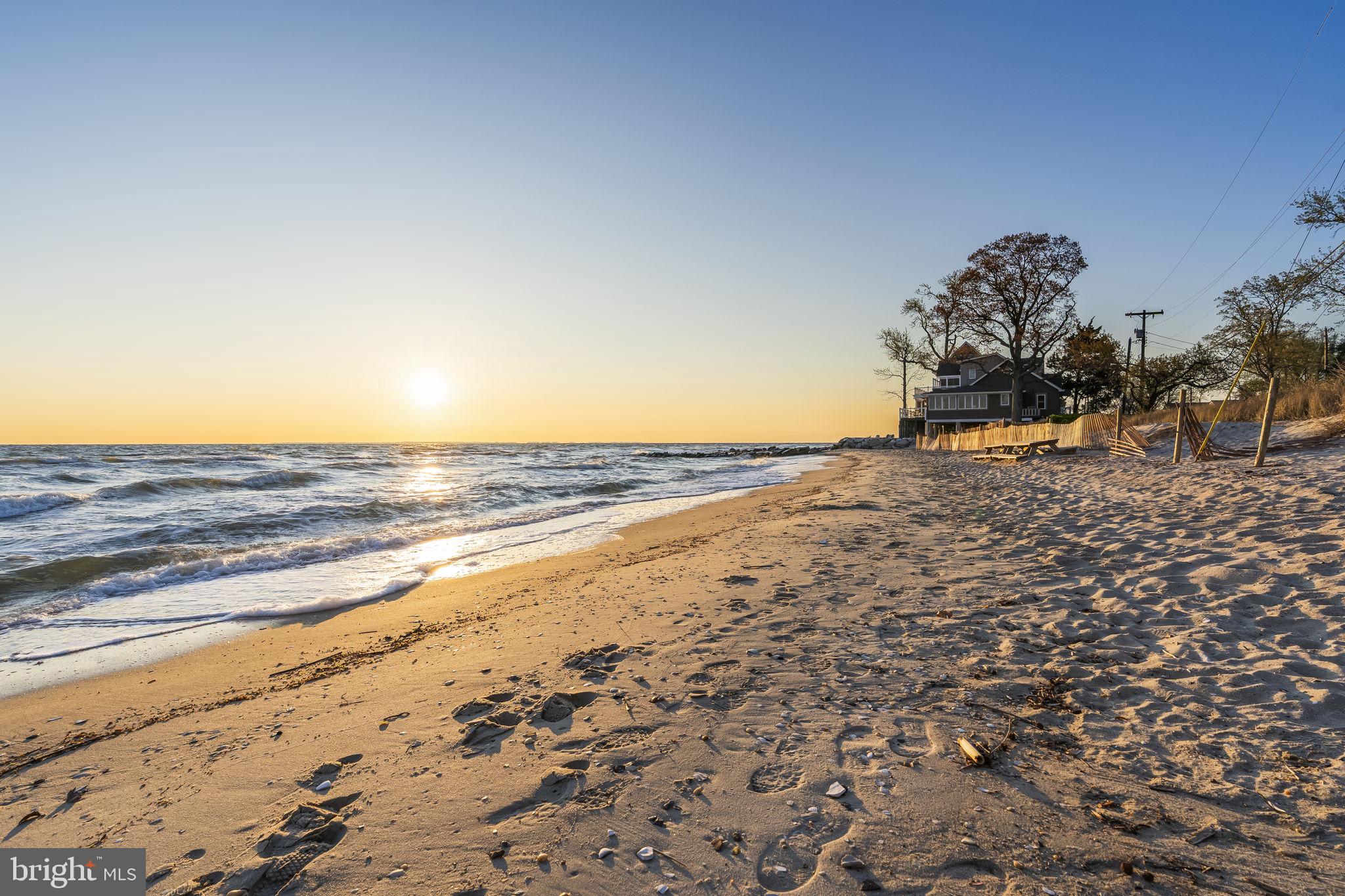 LONG BEACH - Residential