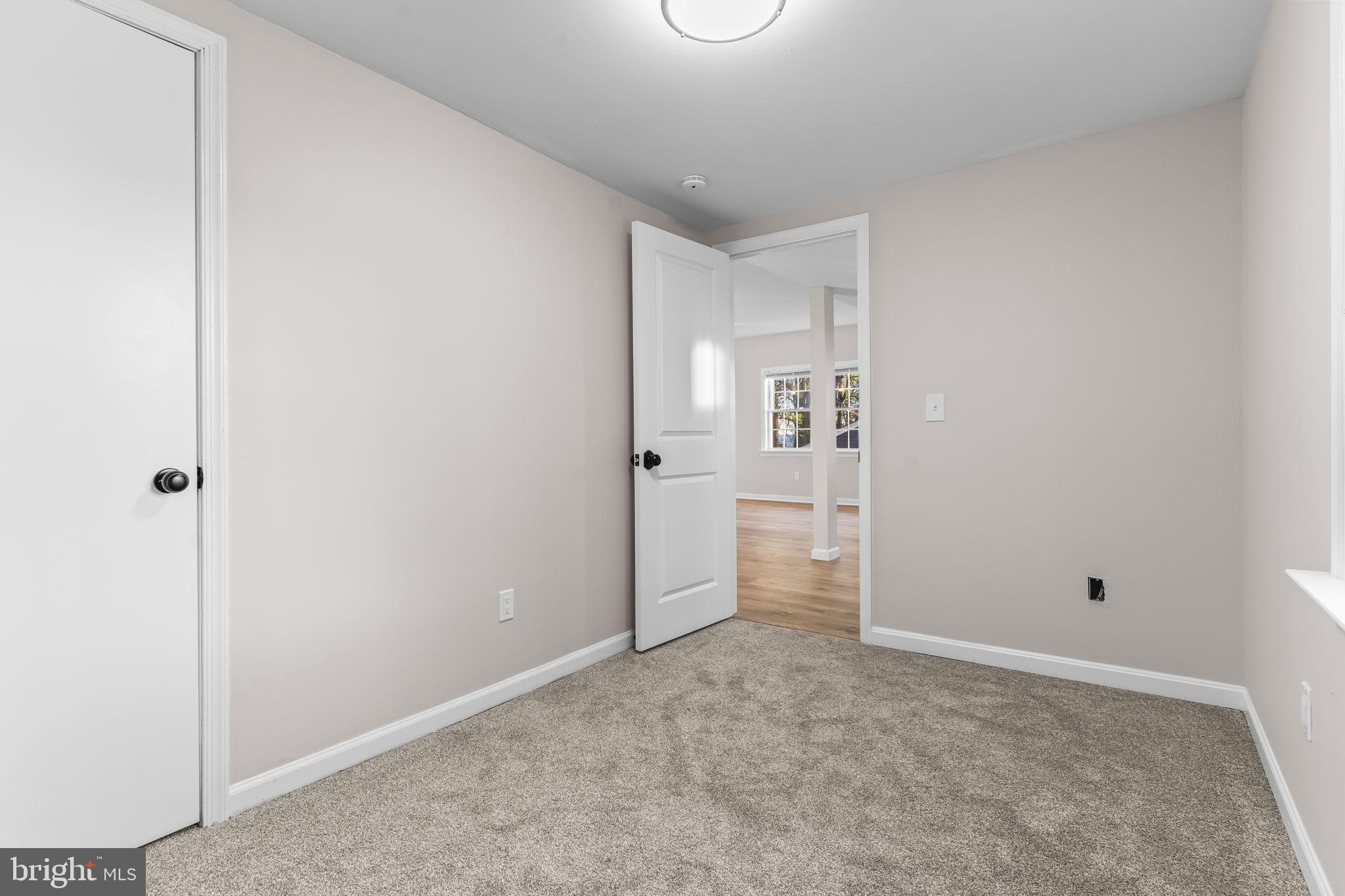 LONG BEACH - Residential