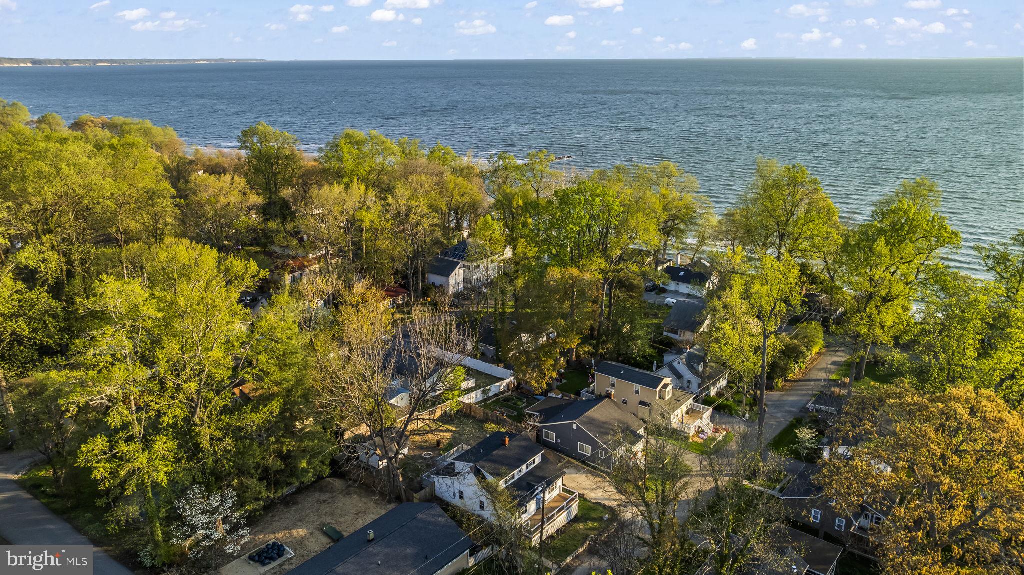 LONG BEACH - Residential