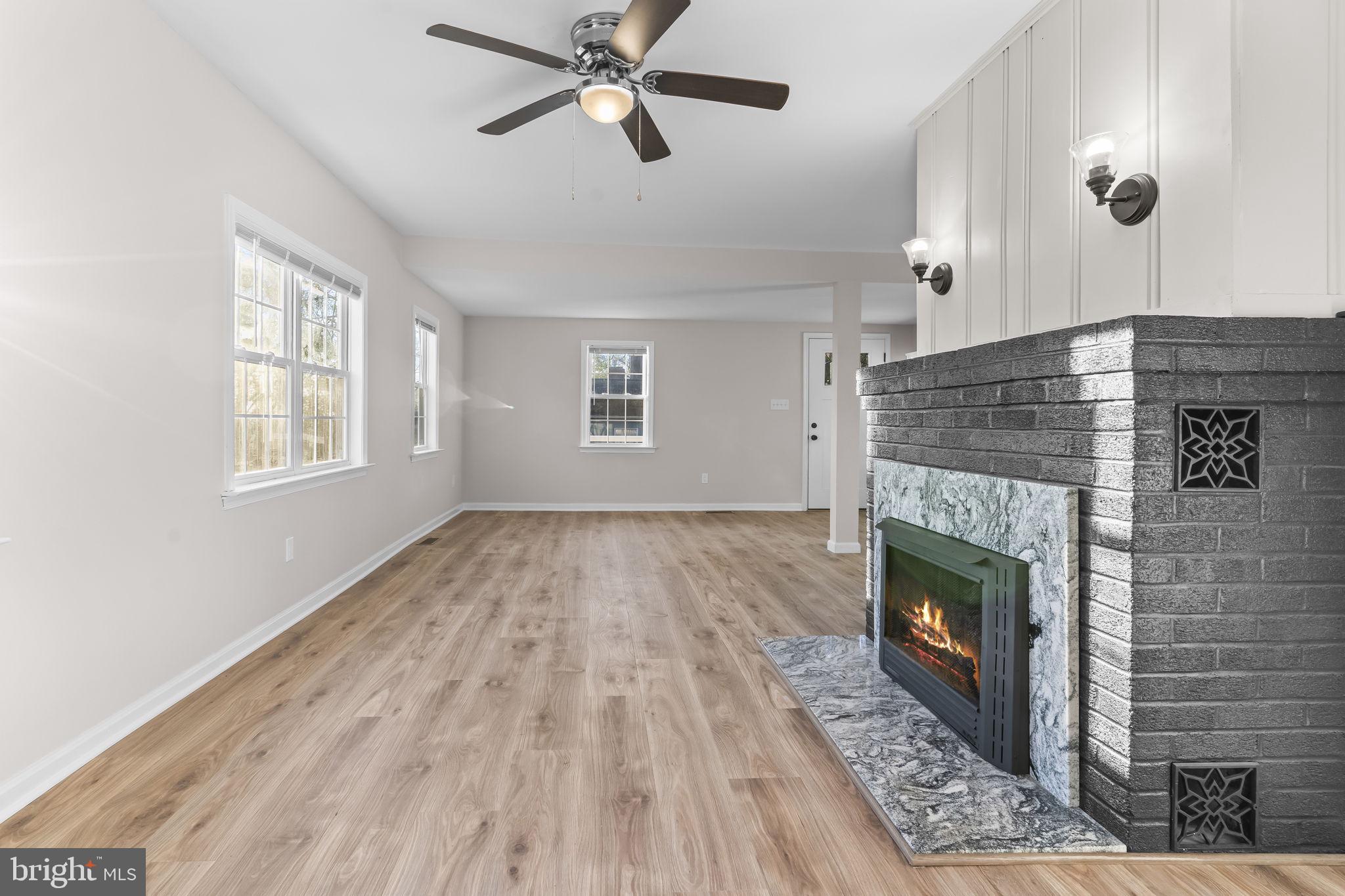 LONG BEACH - Residential