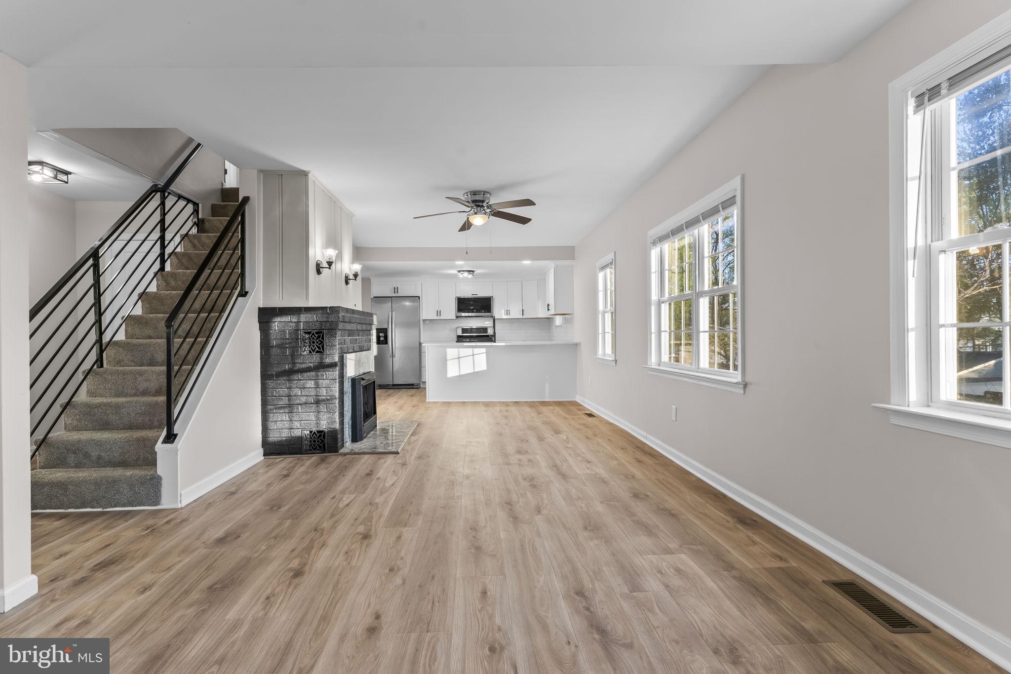 LONG BEACH - Residential