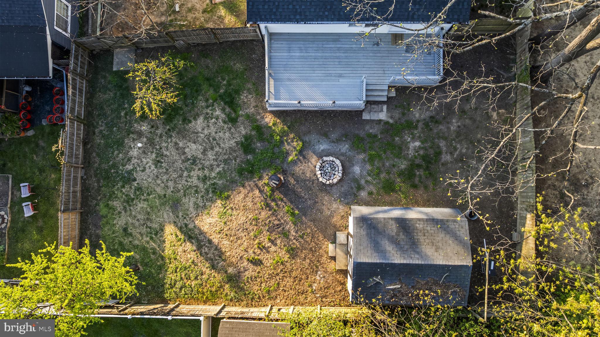 LONG BEACH - Residential