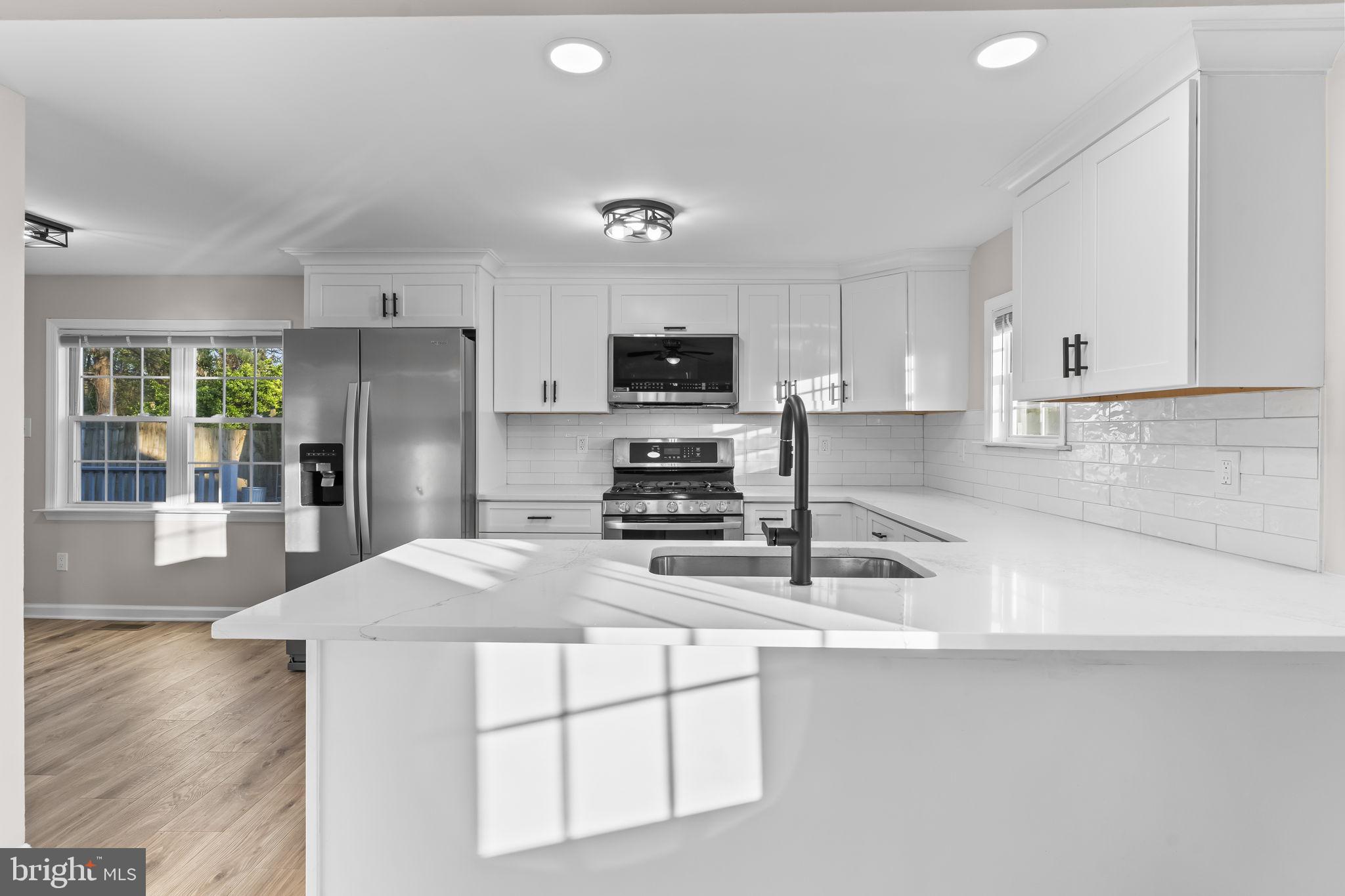 LONG BEACH - Residential